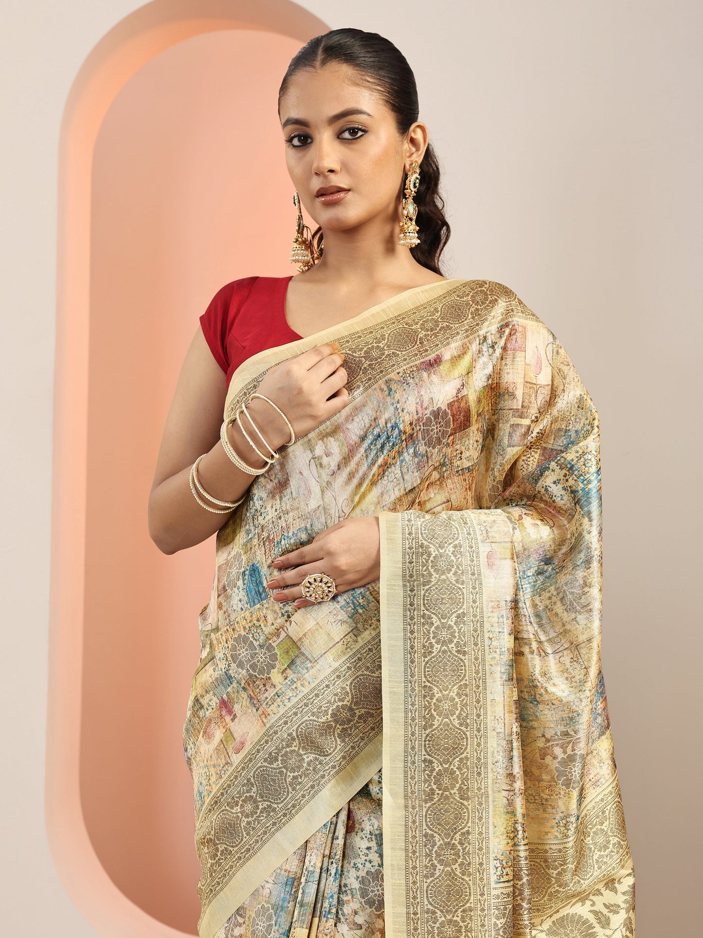 Beige Printed Silk Blend Saree With Unstitched Blouse Piece