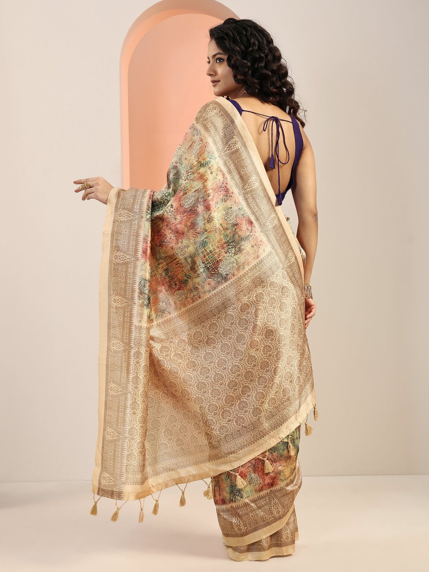 Multi Printed Silk Blend Saree With Unstitched Blouse Piece