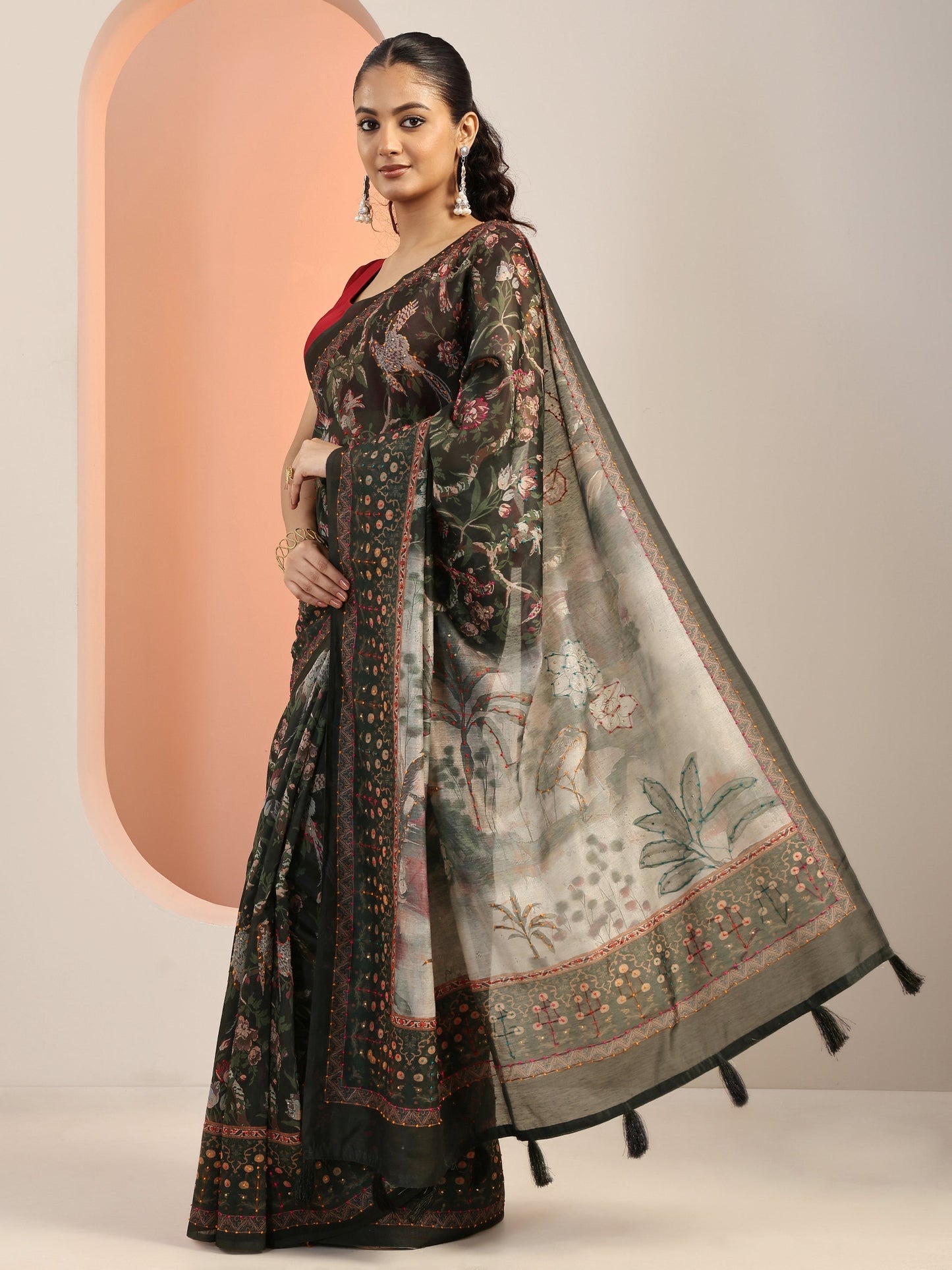 Green Printed Silk Blend Saree With Unstitched Blouse Piece