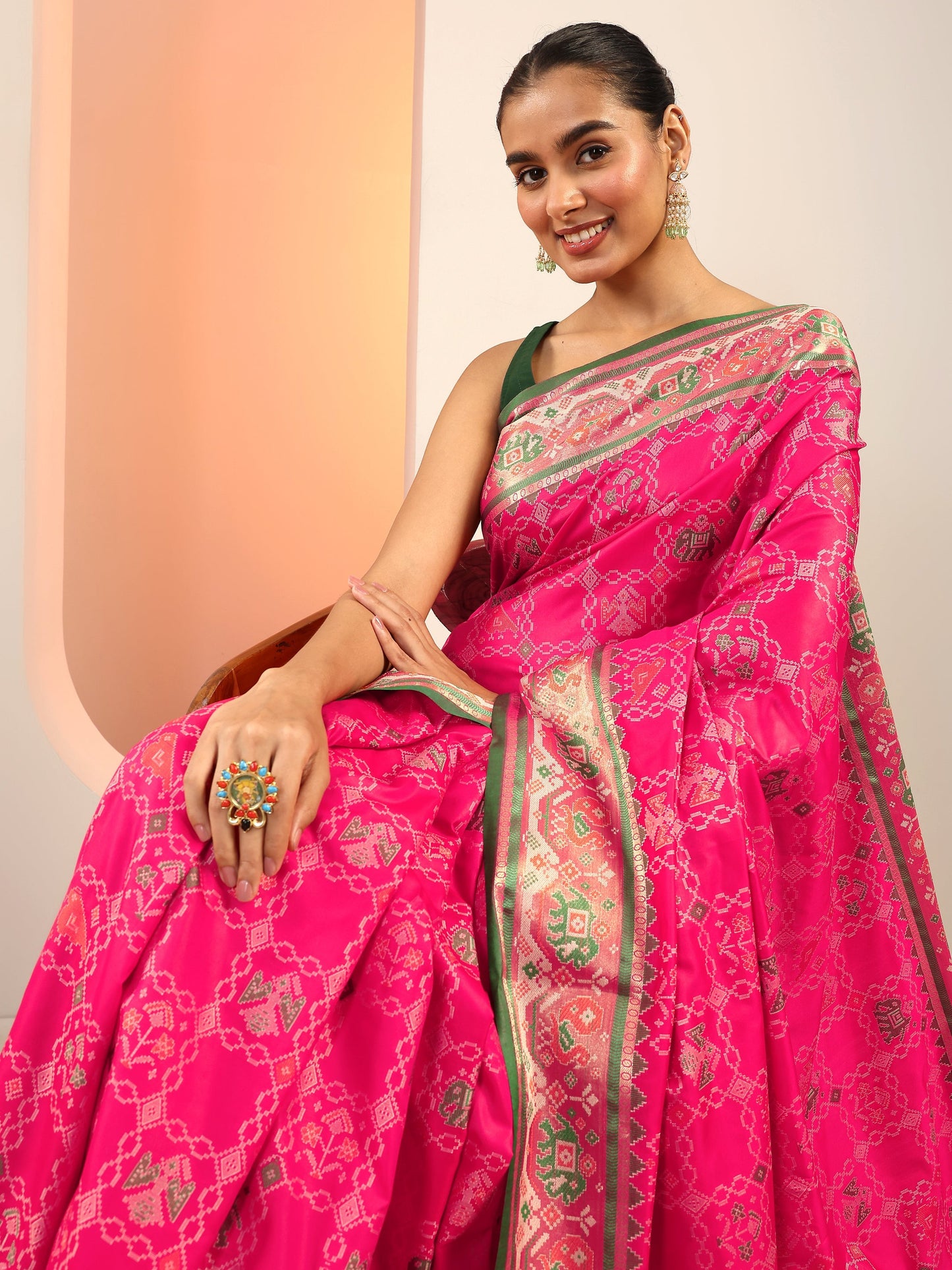 Pink Woven Silk Blend Saree With Unstitched Blouse Piece