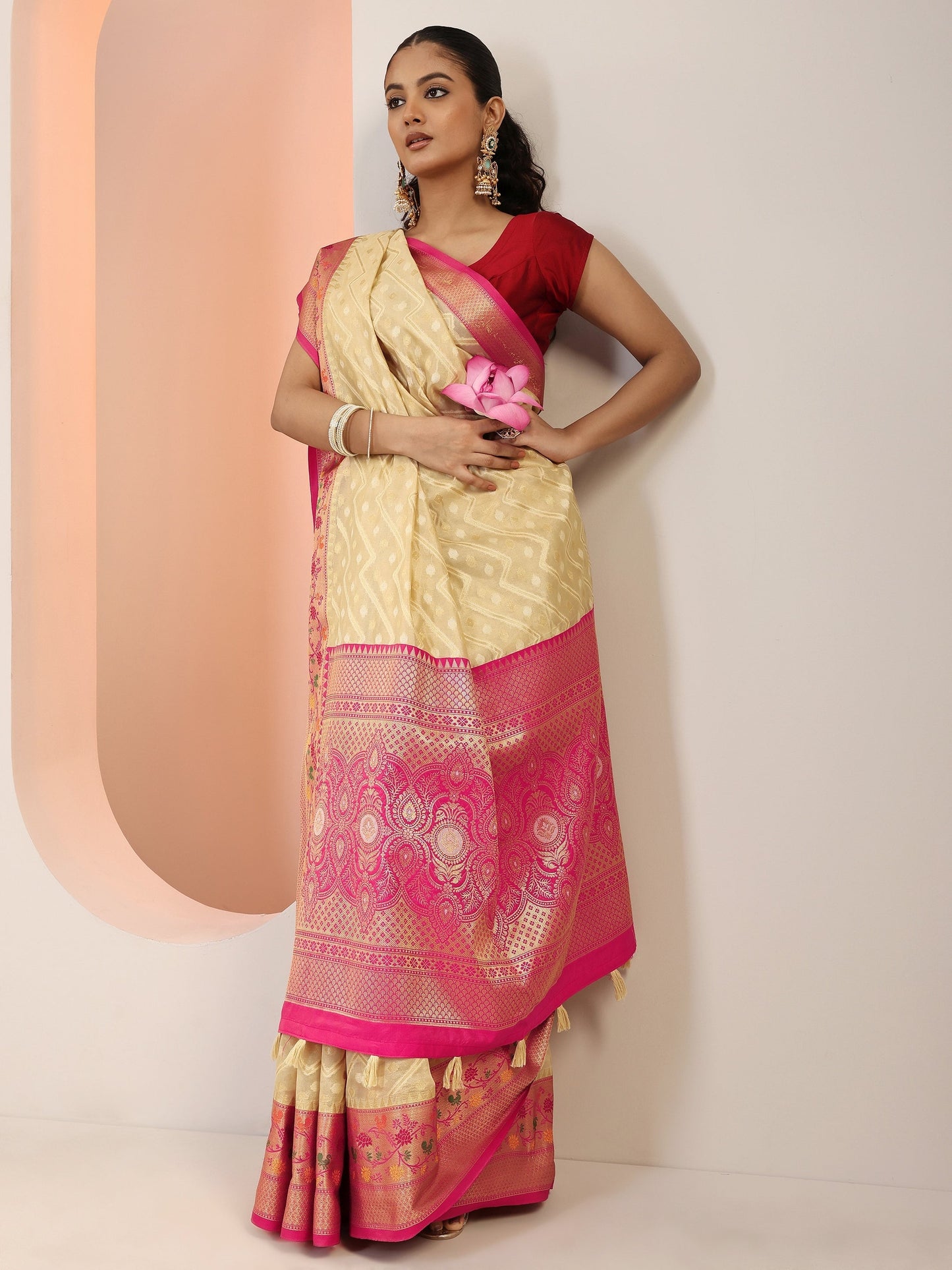 Beige Woven Silk Blend Saree With Unstitched Blouse Piece