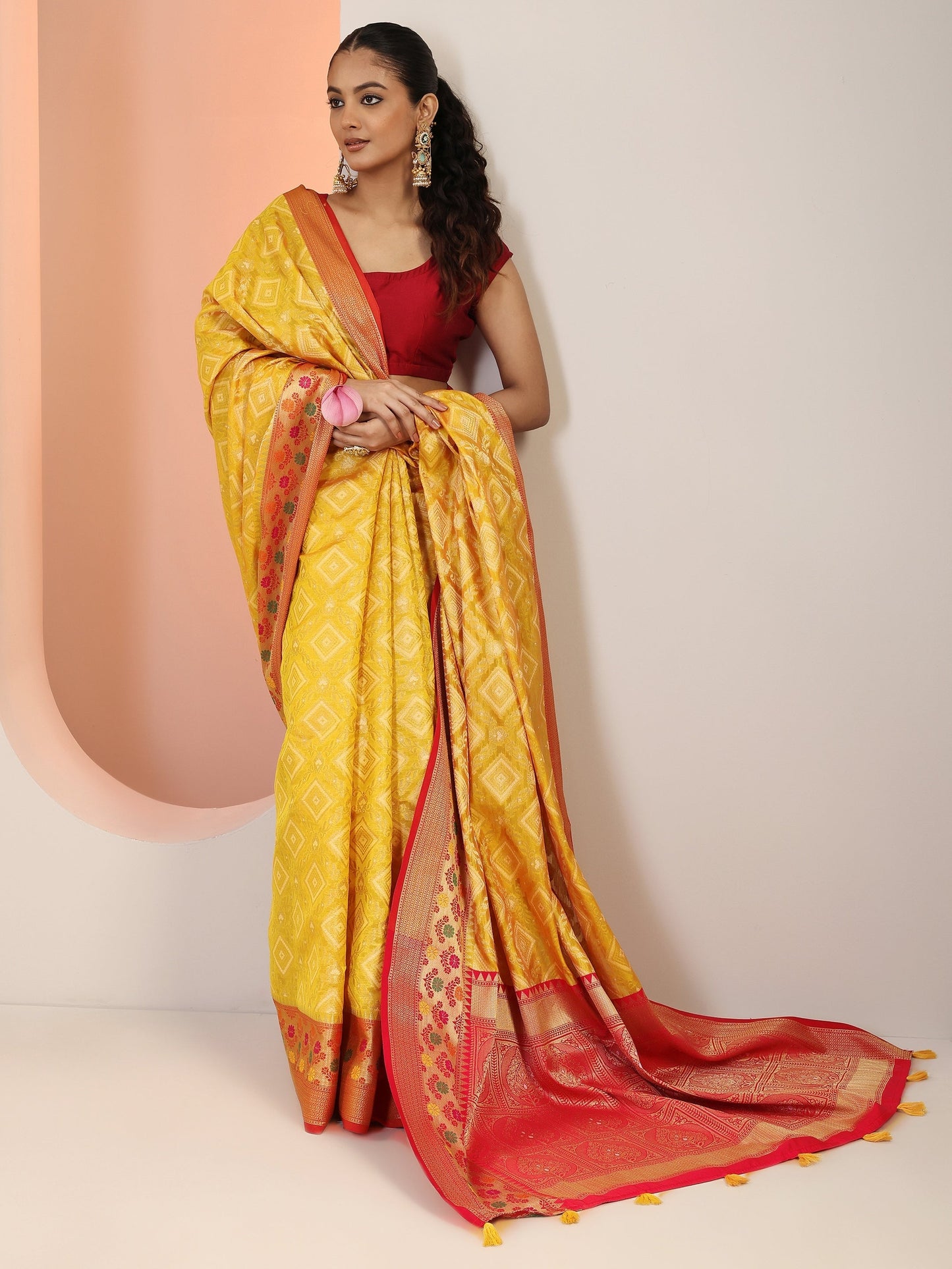 Yellow Woven Banarasi Silk Blend Saree With Unstitched Blouse Piece