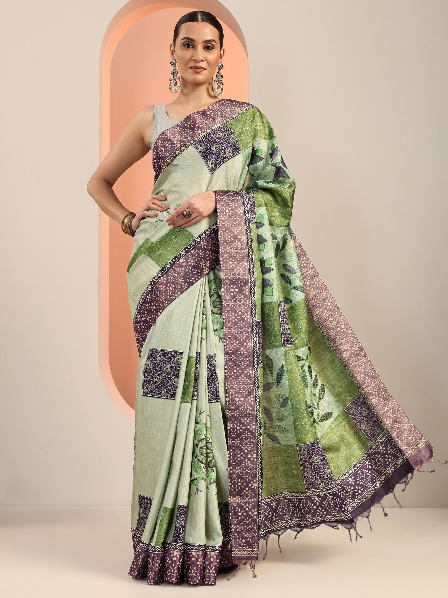 Green Printed Silk Blend Saree With Unstitched Blouse Piece