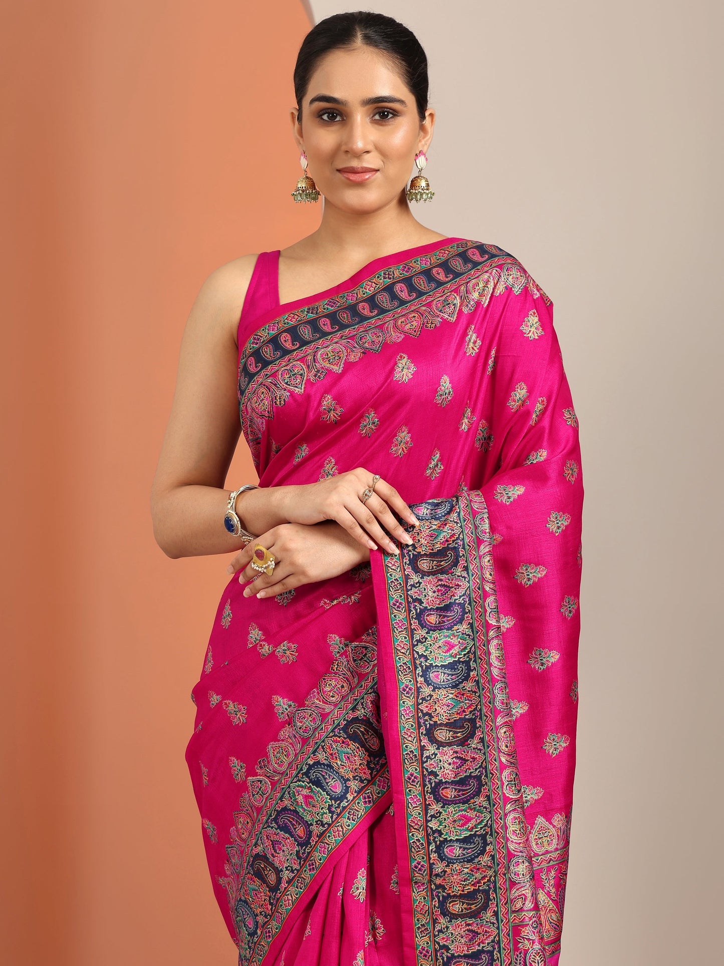 Pink Printed Silk Blend Saree With Unstitched Blouse Piece