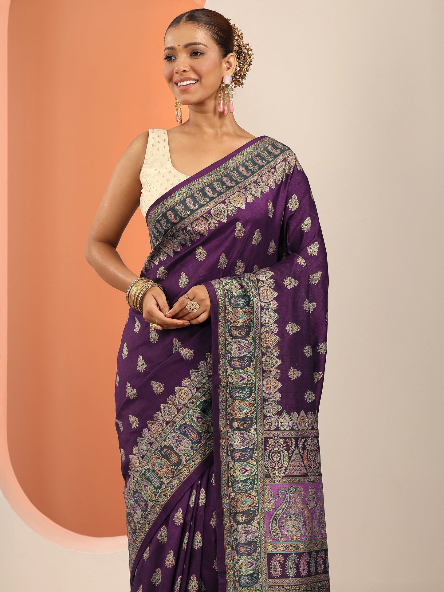 Purple Printed Silk Blend Saree With Unstitched Blouse Piece