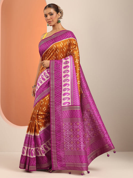 Mustard Printed Silk Blend Saree With Unstitched Blouse Piece