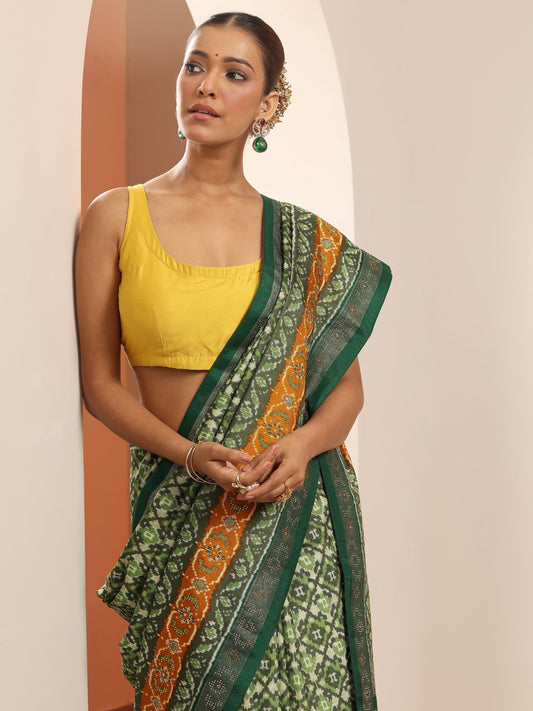 Green  Silk Blend Saree With Unstitched Blouse Piece