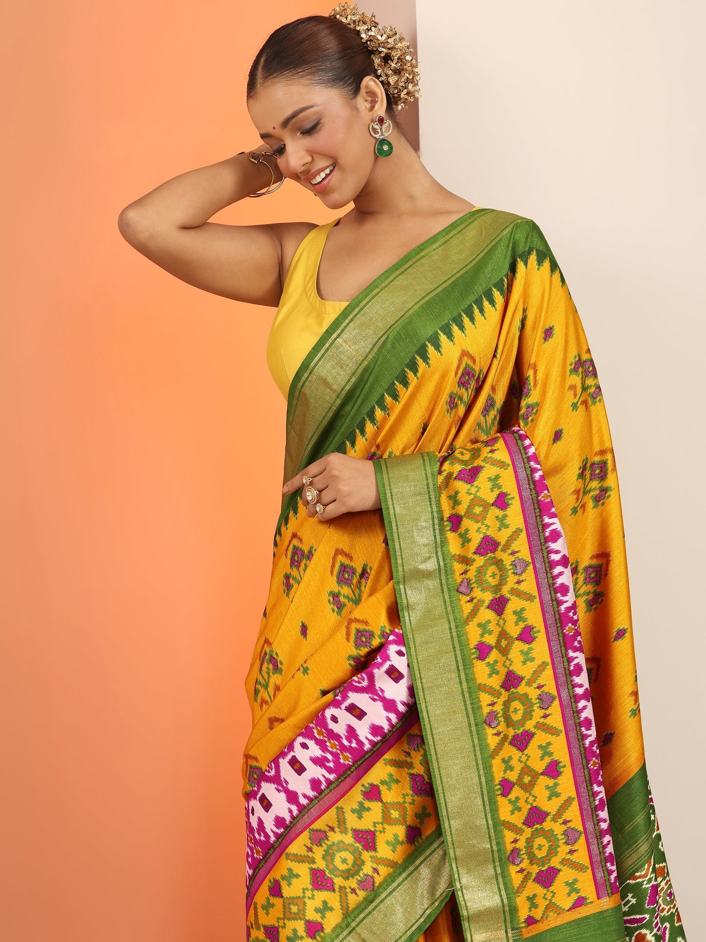 Yellow Kalamkari Printed Silk Blend Saree With Unstitched Blouse Piece