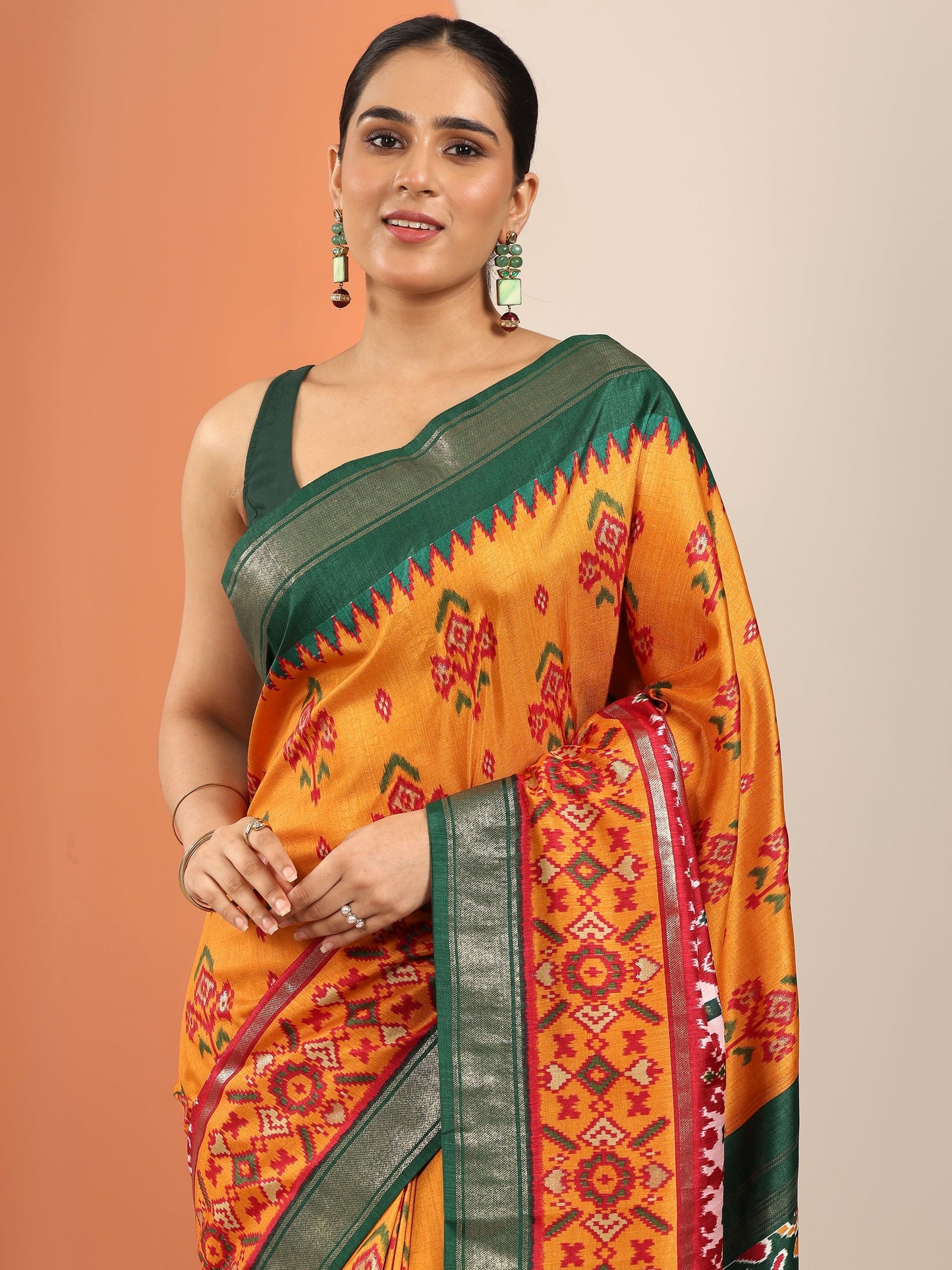 Mustard Kalamkari Printed Silk Blend Saree With Unstitched Blouse Piece