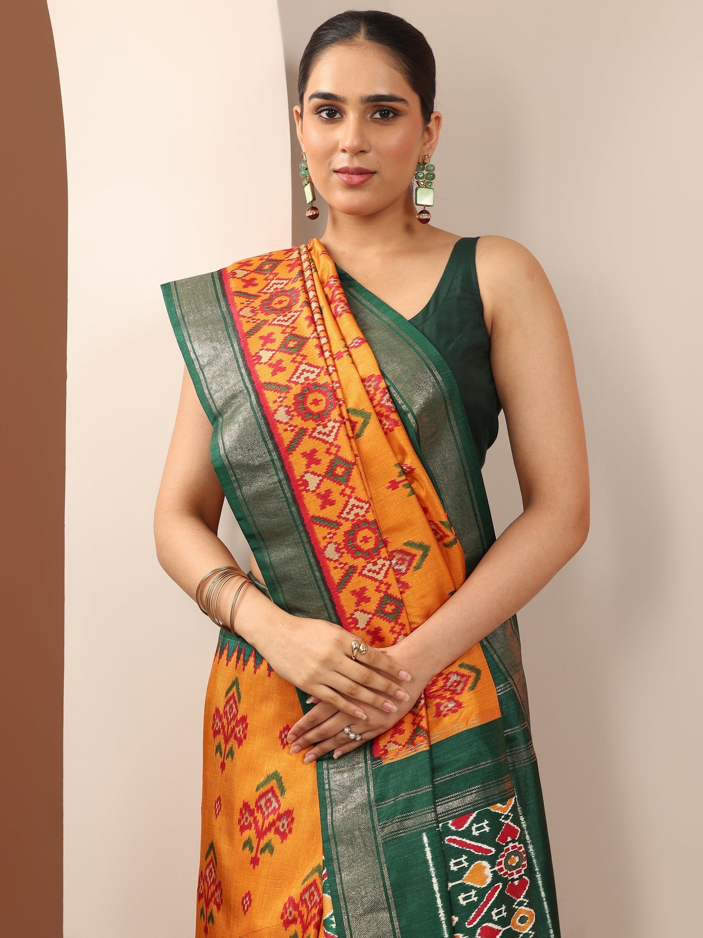 Mustard Kalamkari Printed Silk Blend Saree With Unstitched Blouse Piece