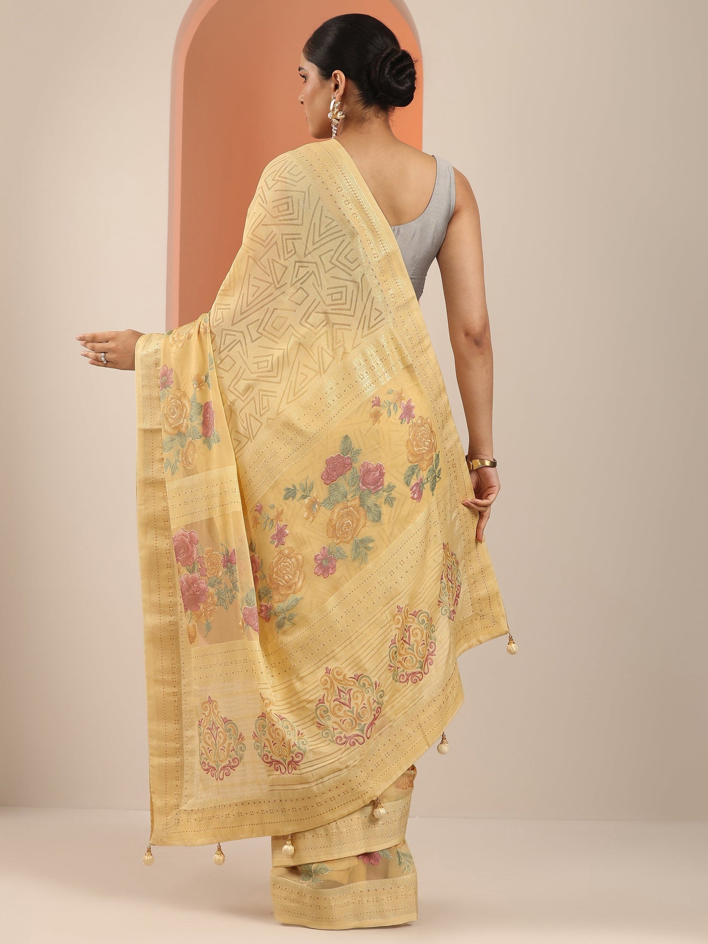 Yellow Printed Georgette Saree With Unstitched Blouse Piece