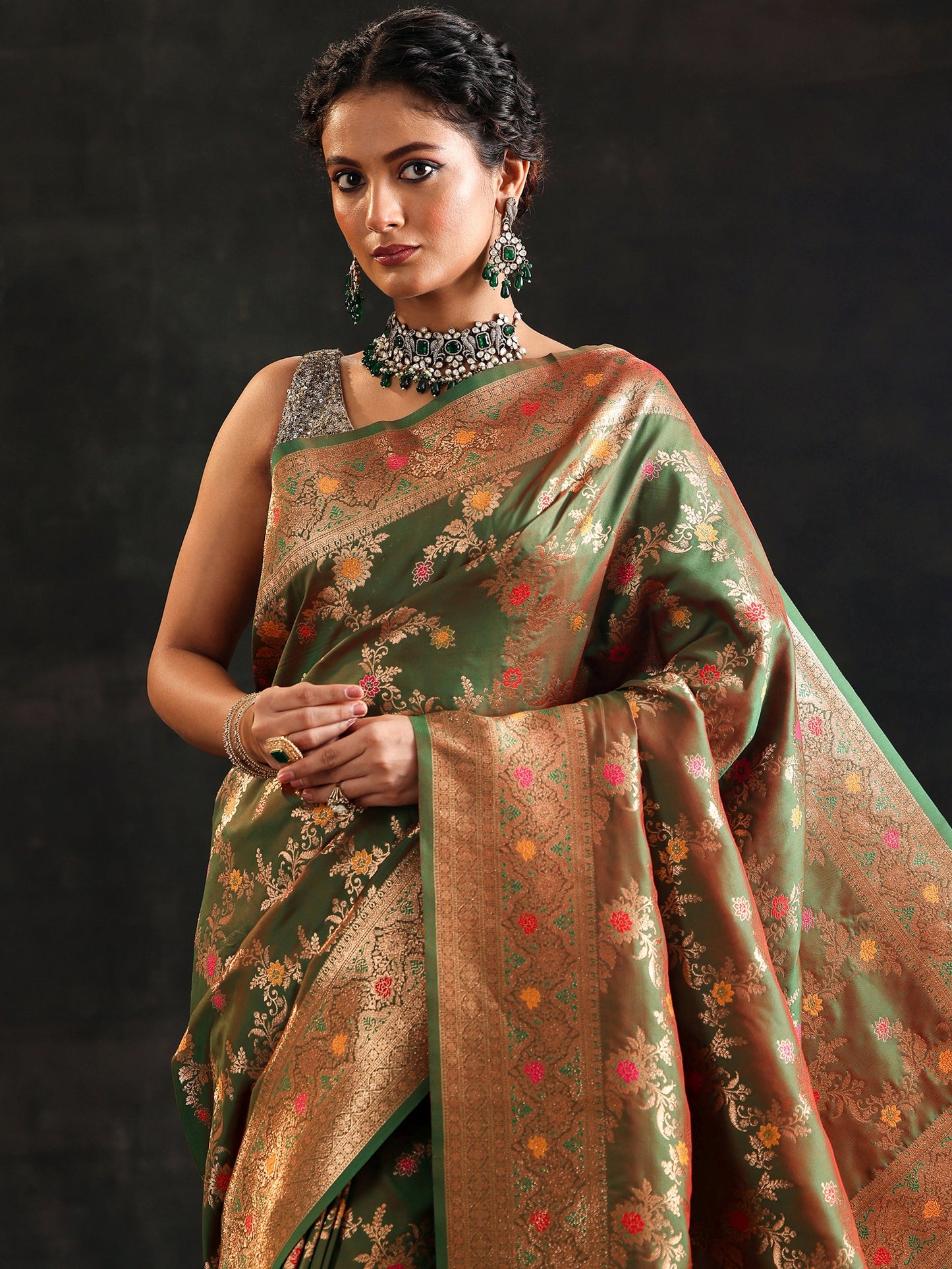 Green Woven Design Silk Blend Saree With Unstitched Blouse Piece
