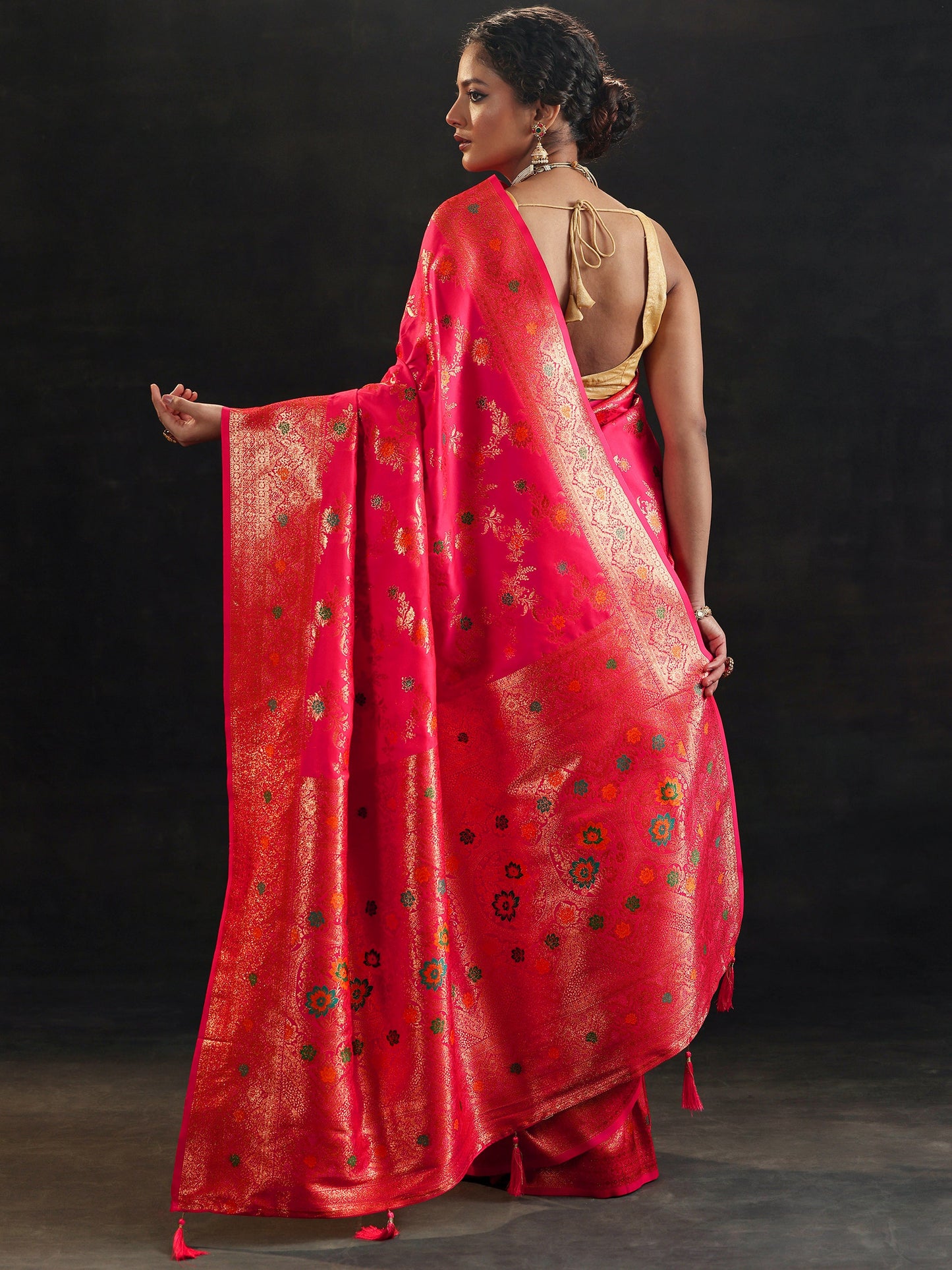 Pink Woven Design Banarasi Silk Blend Saree With Unstitched Blouse Piece