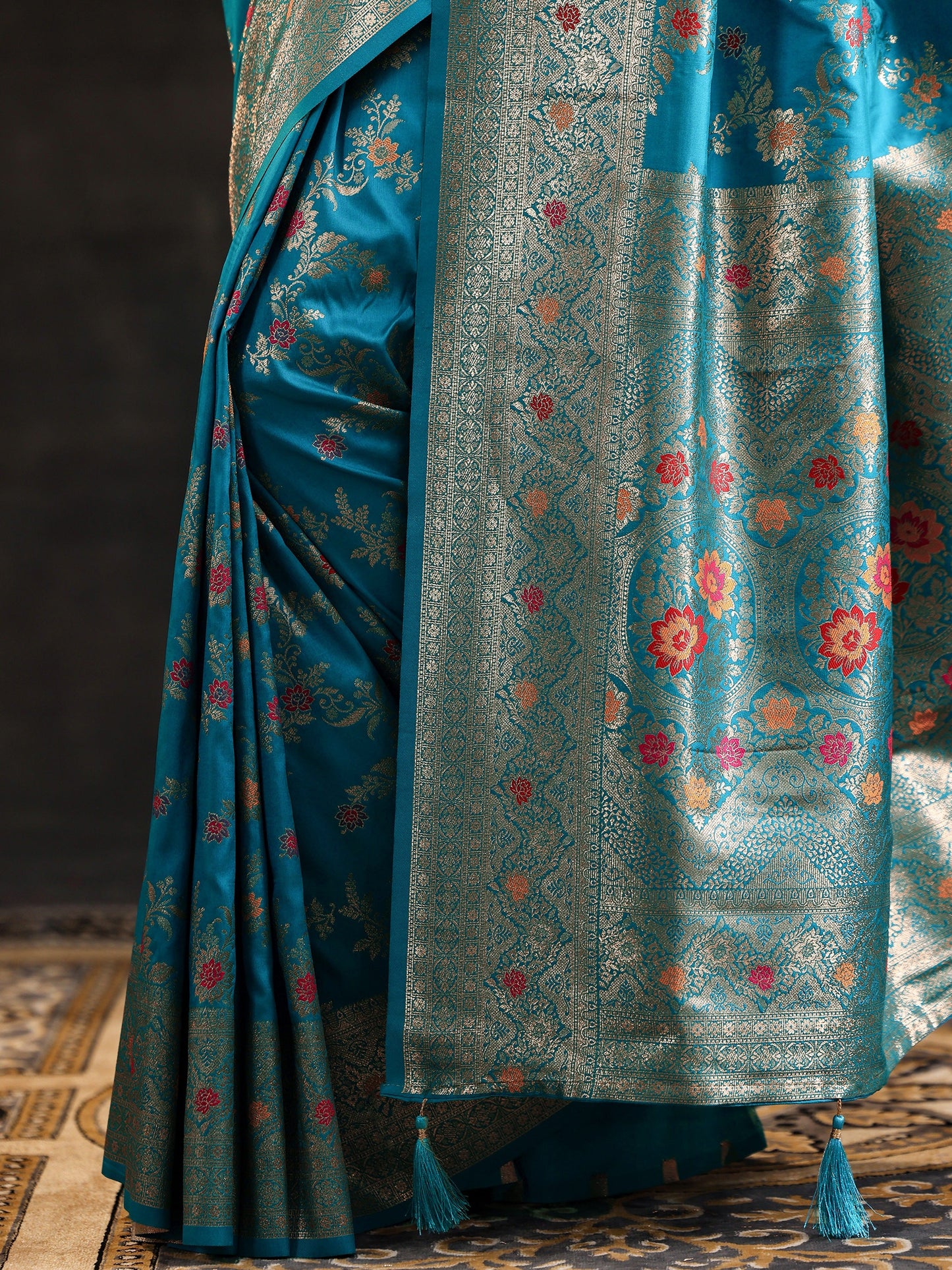 Blue Woven Design Silk Blend Saree With Unstitched Blouse Piece