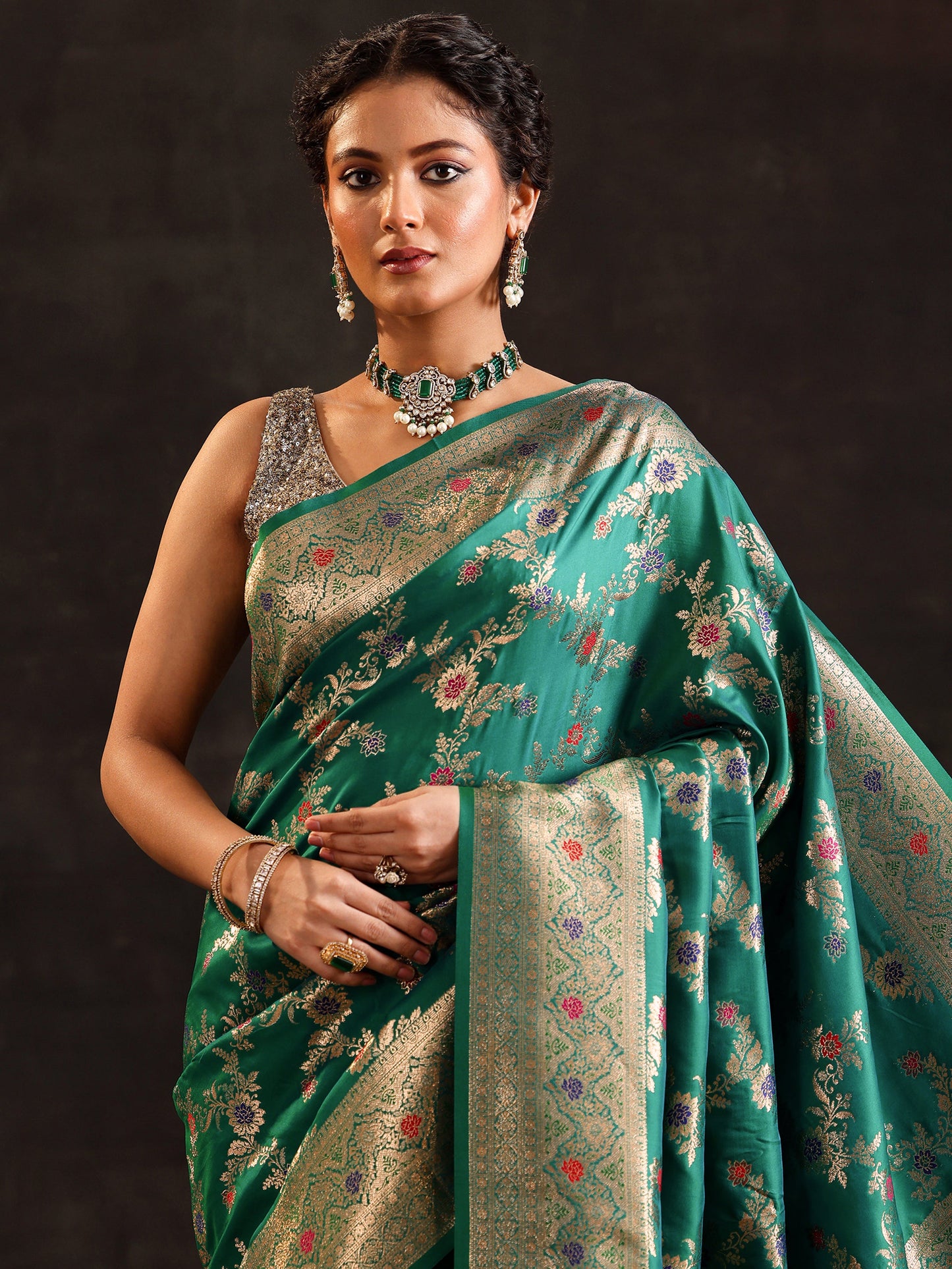 Green Woven Design Silk Blend Saree With Unstitched Blouse Piece