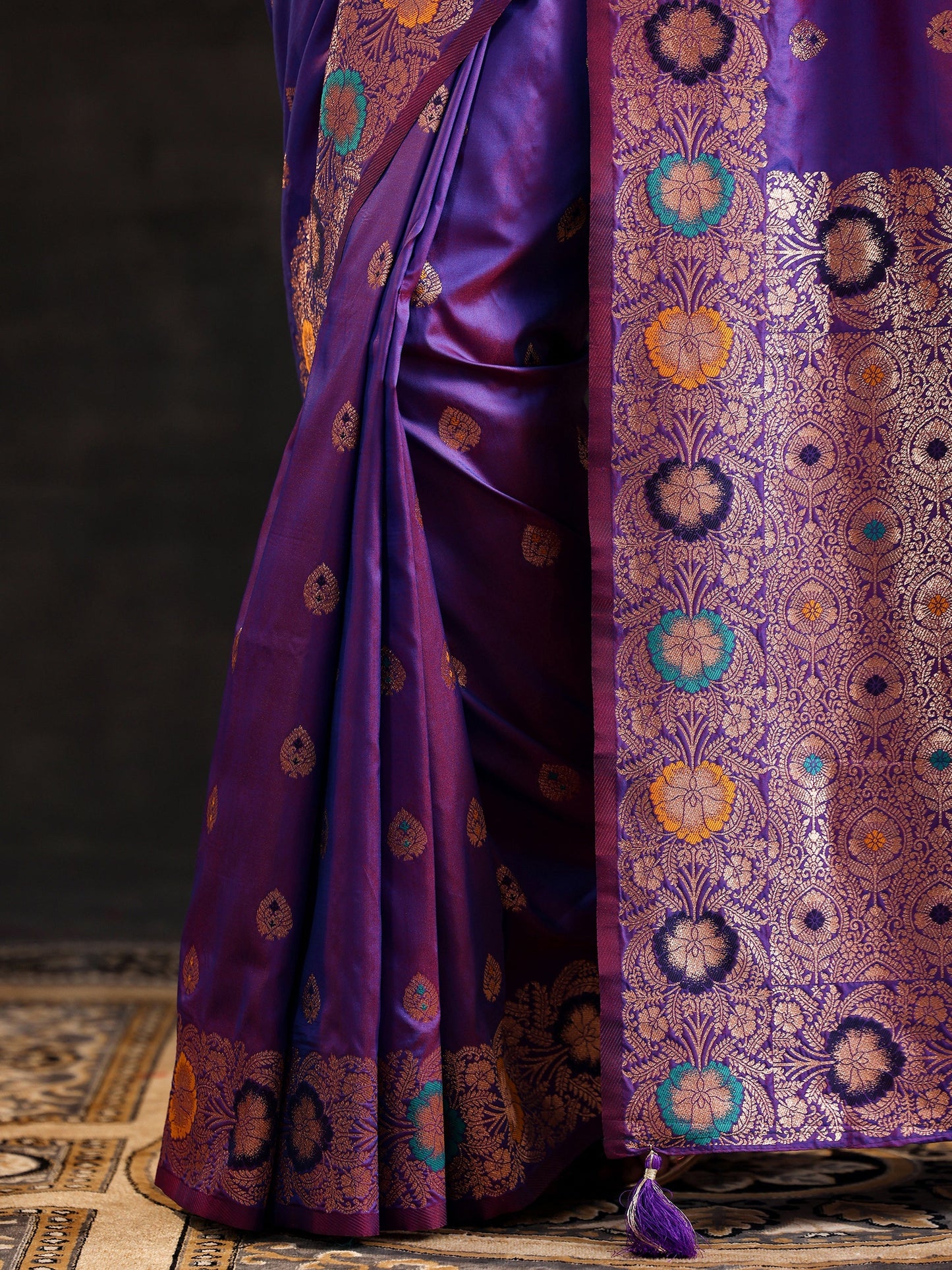 Purple Woven Design Silk Blend Saree With Unstitched Blouse Piece