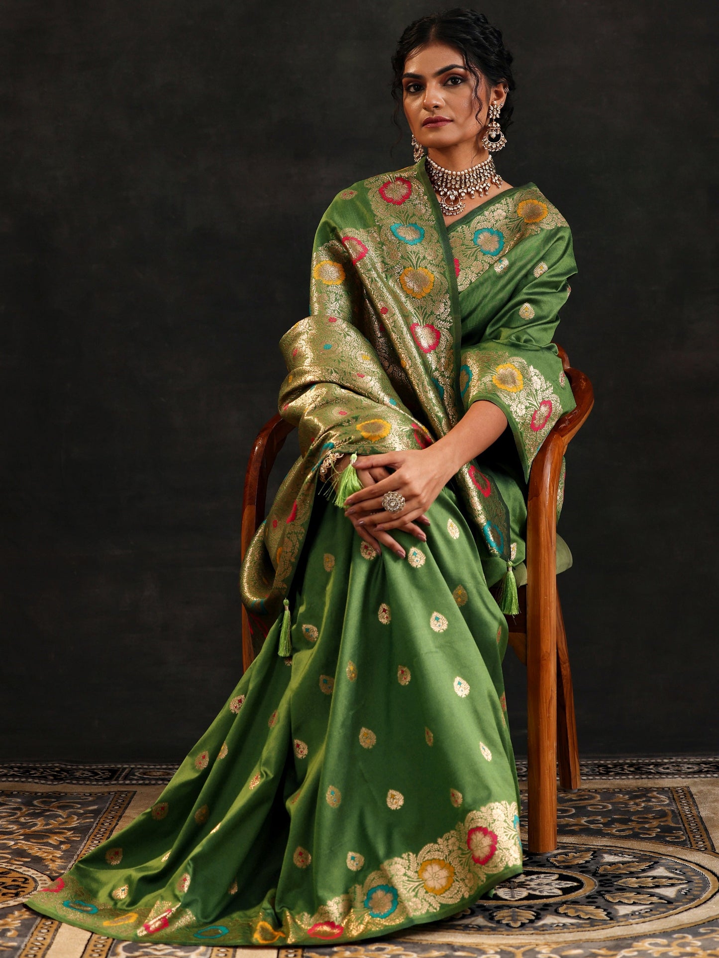 Green Woven Design Silk Blend Saree With Unstitched Blouse Piece