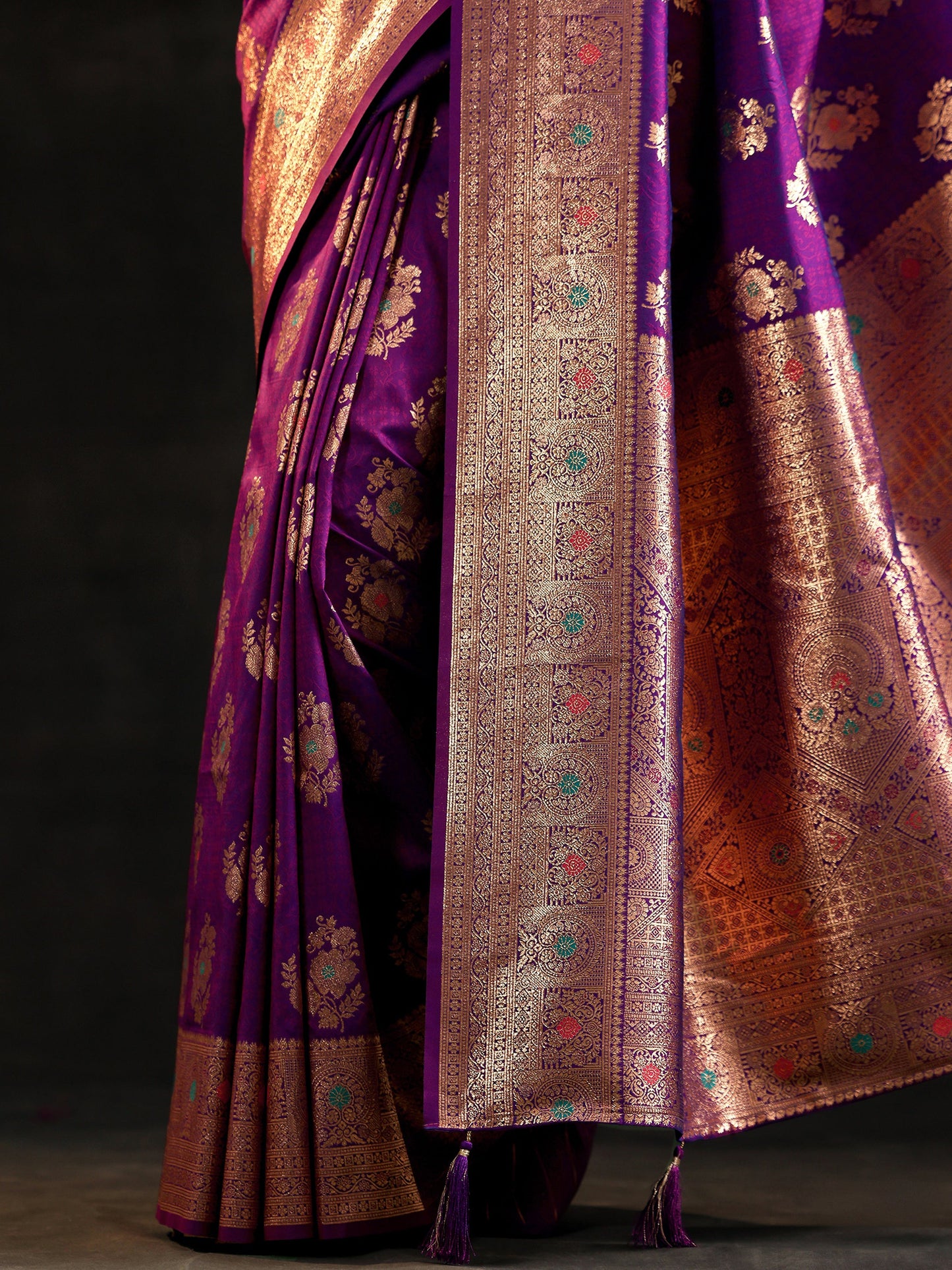 Purple Woven Design Silk Blend Saree With Unstitched Blouse Piece