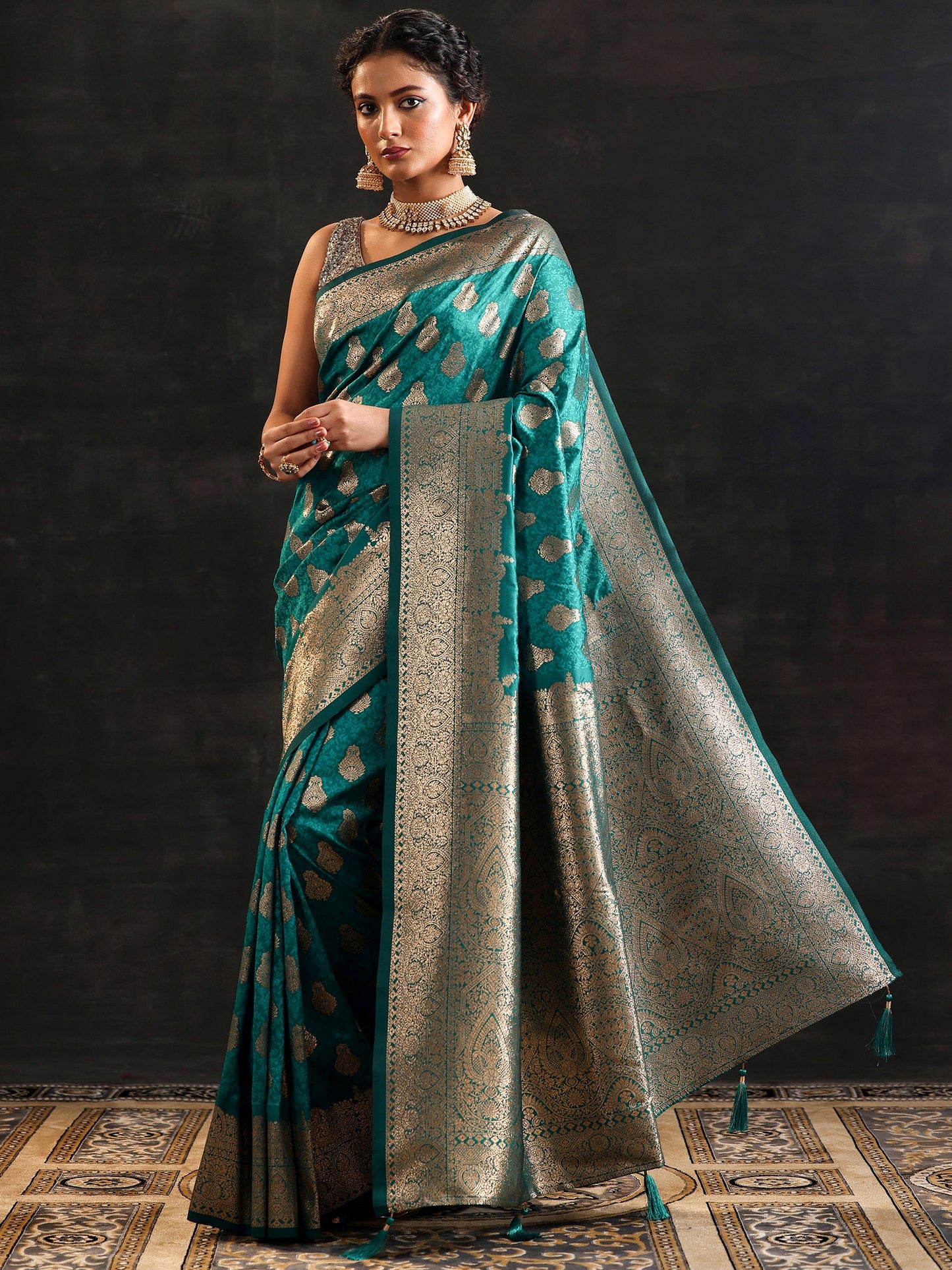 Teal Woven Design Silk Blend Saree With Unstitched Blouse Piece