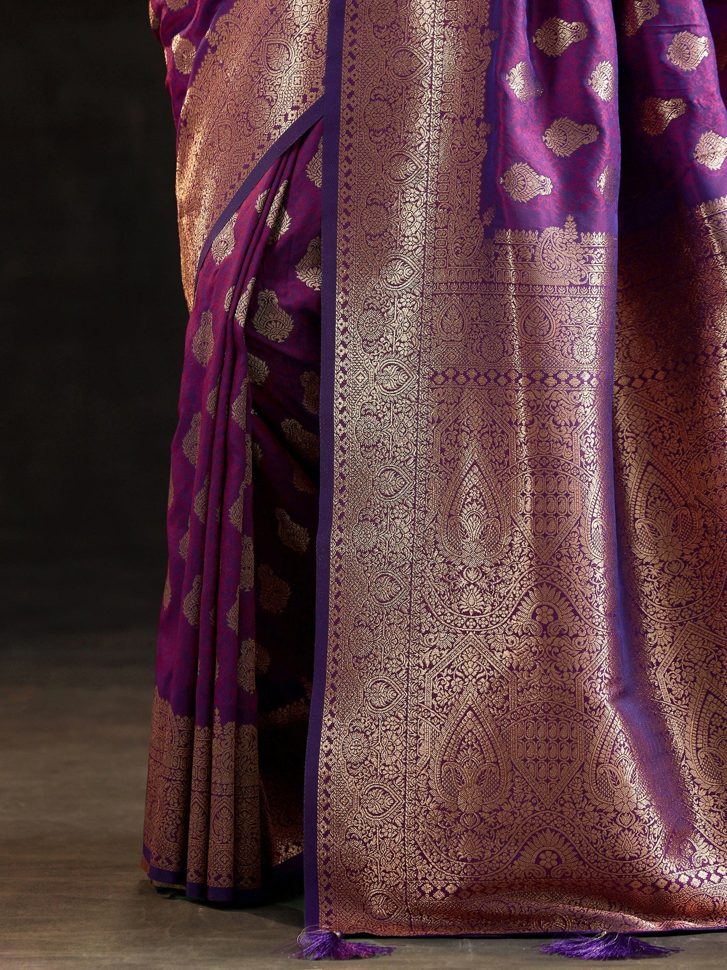 Purple Woven Design Silk Blend Saree With Unstitched Blouse Piece