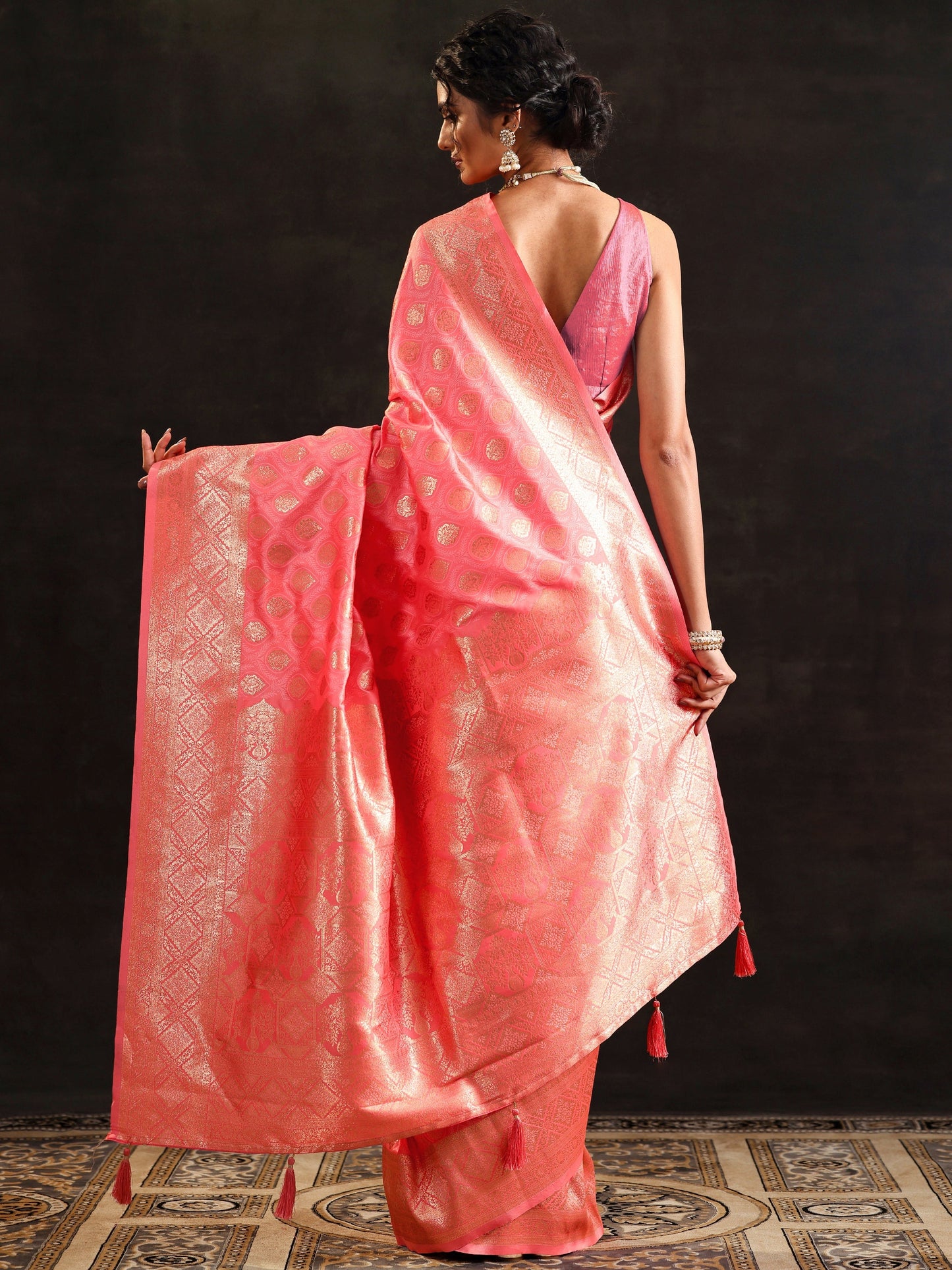 Peach Woven Design Banarasi Silk Blend Saree With Unstitched Blouse Piece
