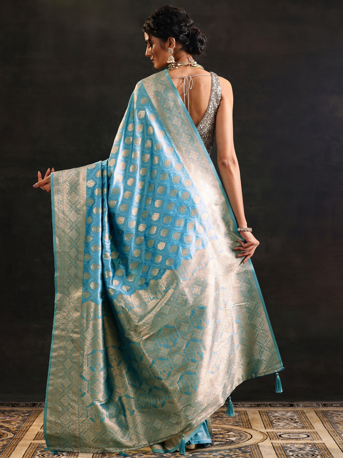 Blue Woven Design Silk Blend Saree With Unstitched Blouse Piece
