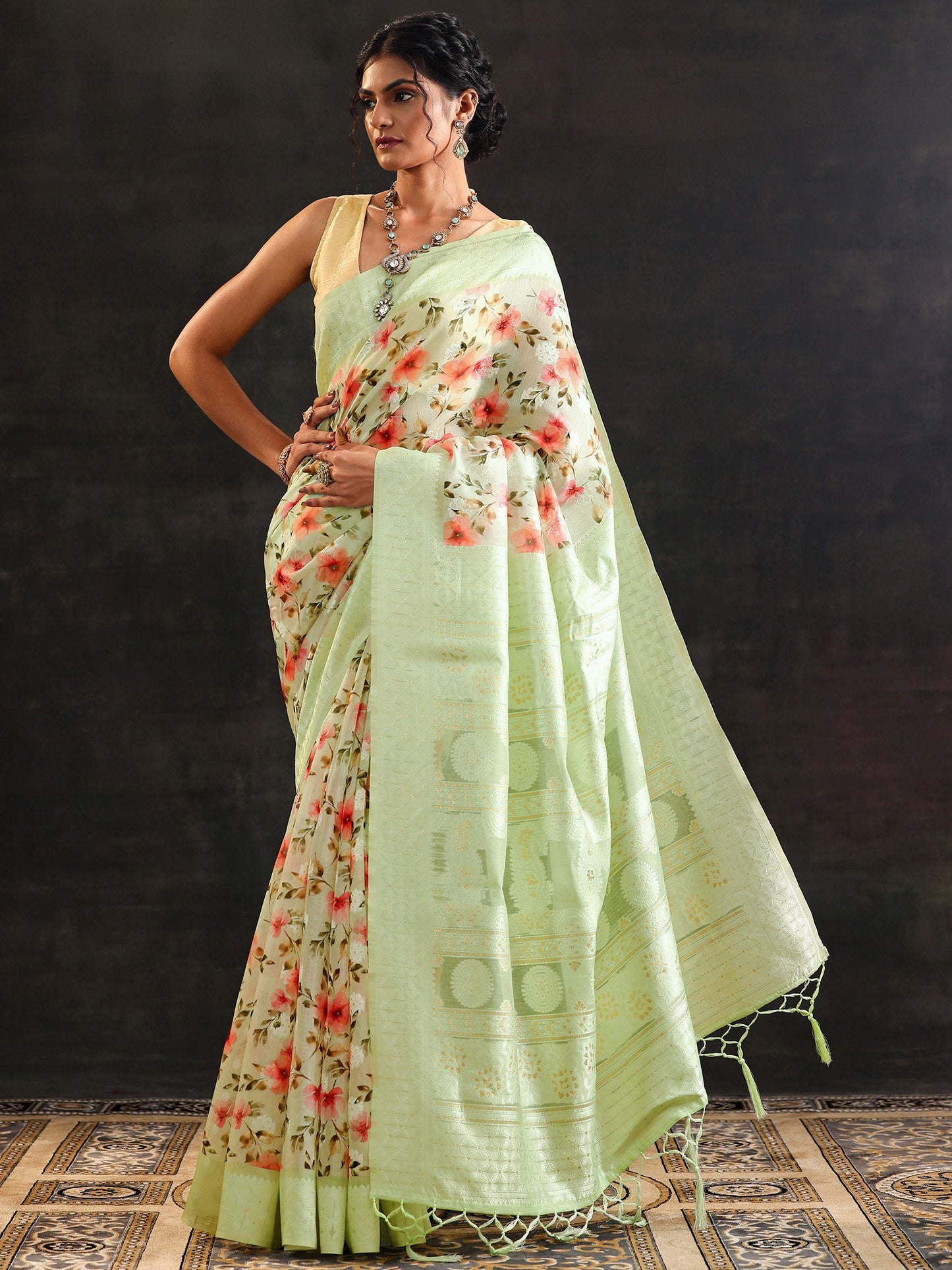 Green Printed Chanderi Saree With Unstitched Blouse Piece