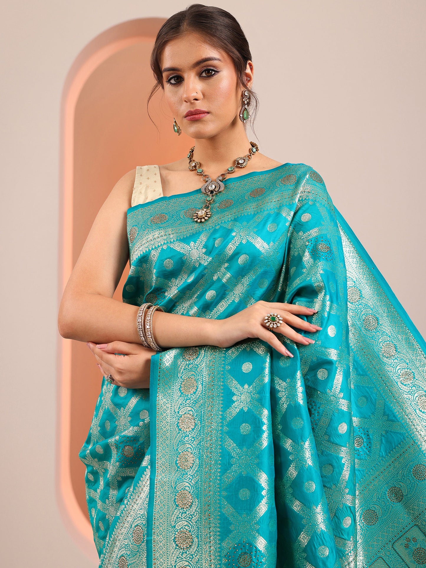 Blue Woven Design Banarasi Silk Blend Saree With Unstitched Blouse Piece
