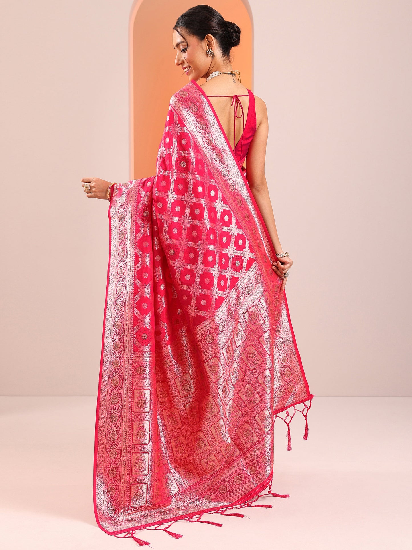 Pink Woven Design Banarasi Silk Blend Saree With Unstitched Blouse Piece