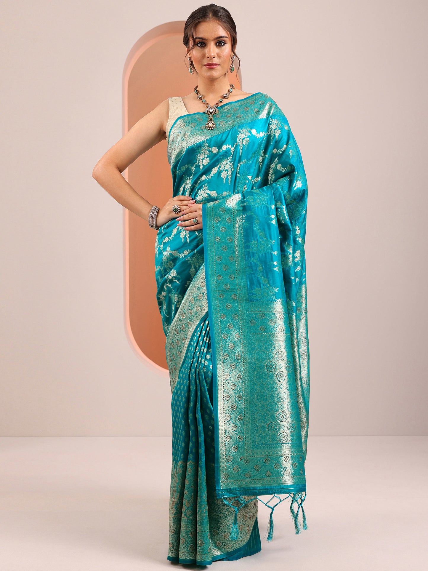 Blue Woven Design Banarasi Silk Blend Saree With Unstitched Blouse Piece