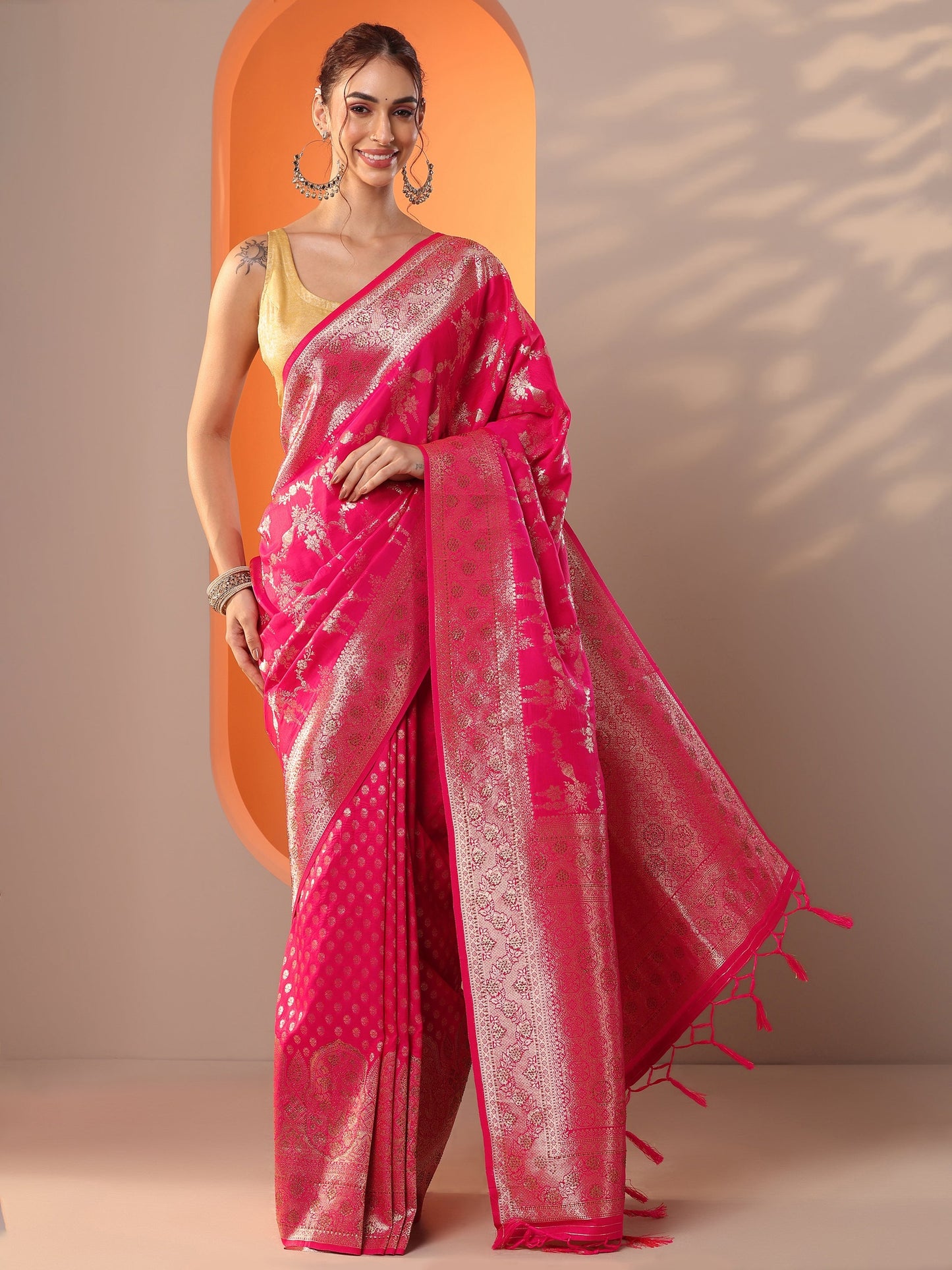 Pink Woven Design Banarasi Silk Blend Saree With Unstitched Blouse Piece
