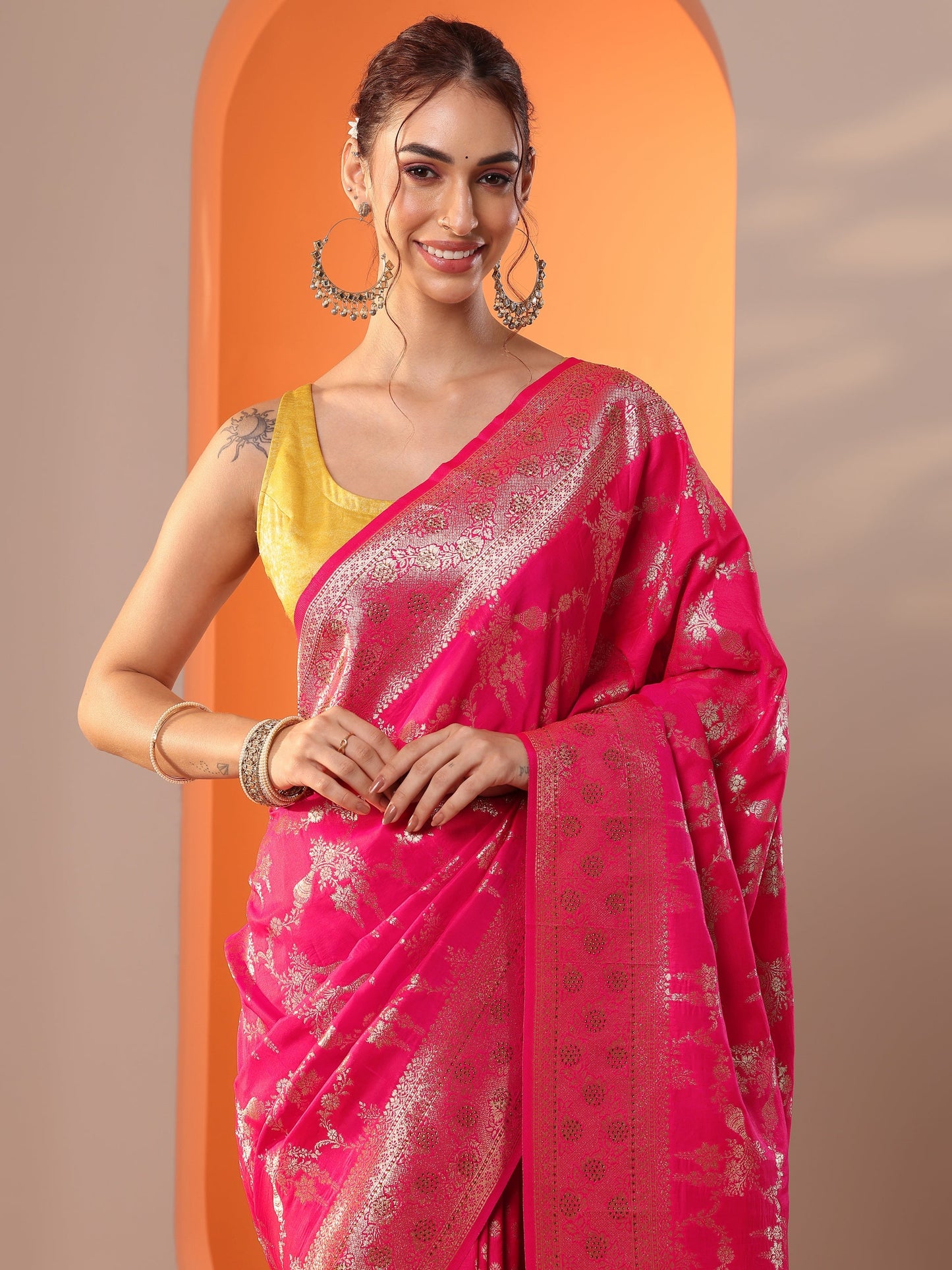Pink Woven Design Banarasi Silk Blend Saree With Unstitched Blouse Piece