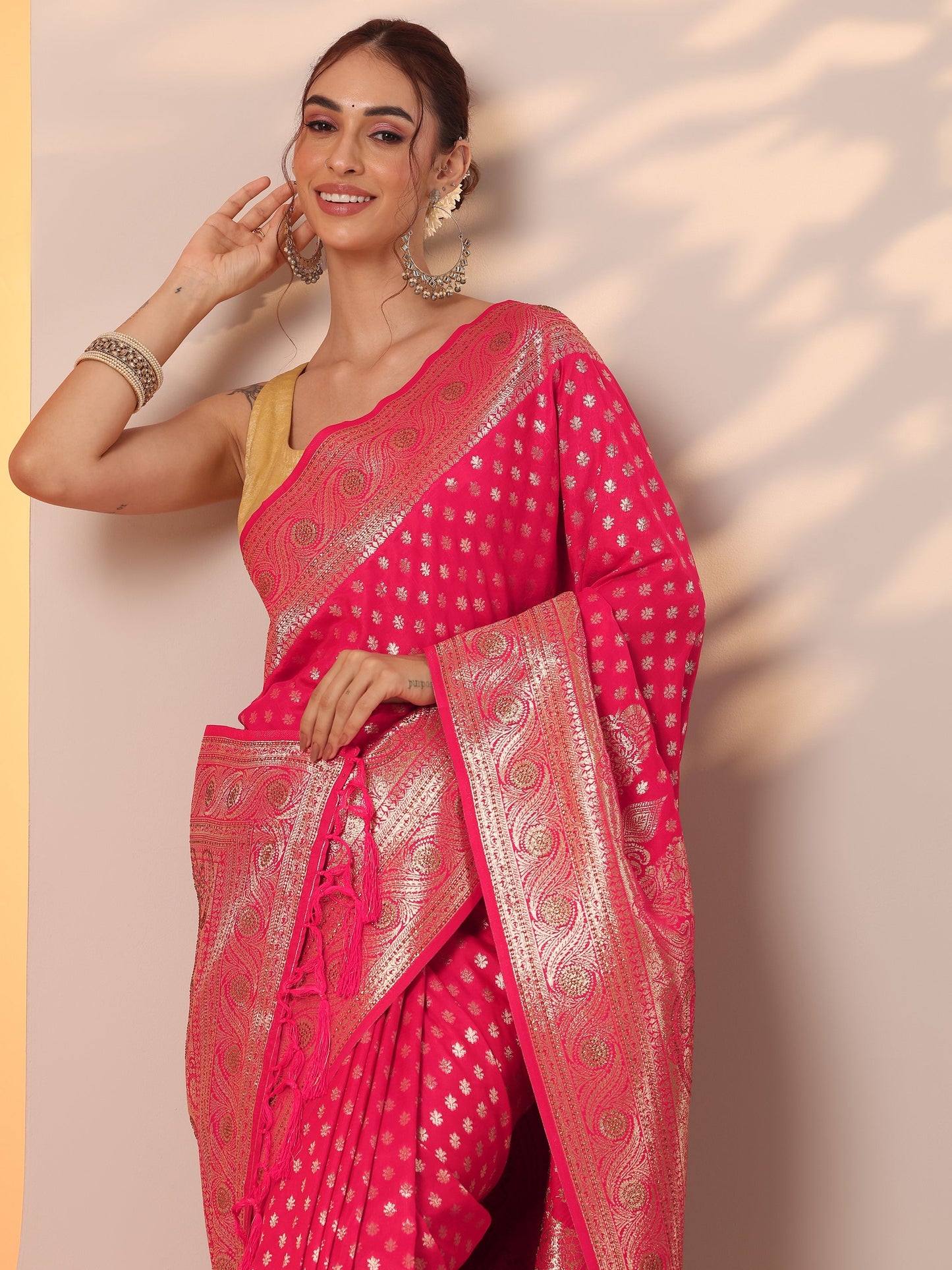 Pink Woven Design Silk Blend Saree With Unstitched Blouse Piece