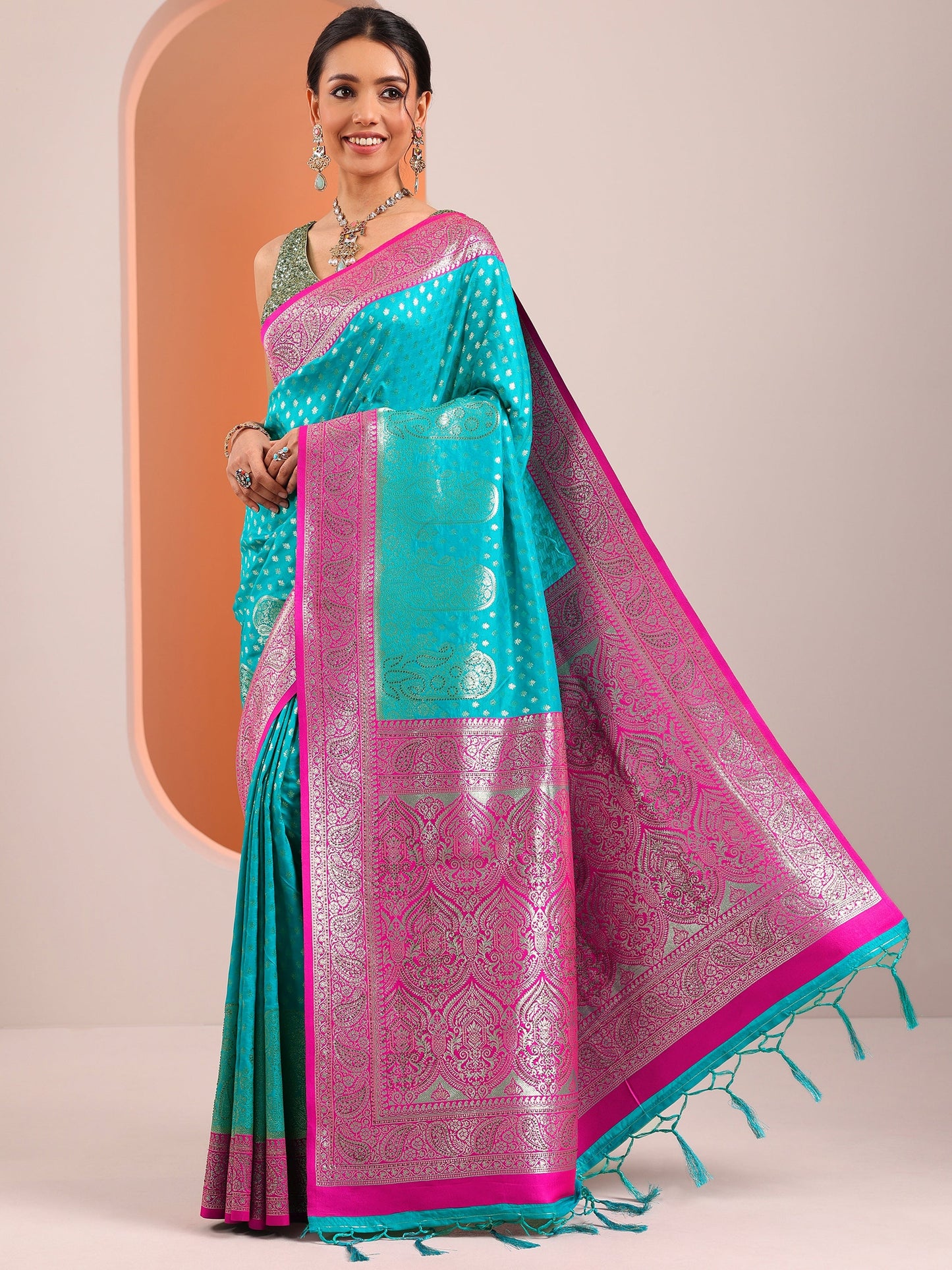 Blue Woven Design Banarasi Silk Blend Saree With Unstitched Blouse Piece