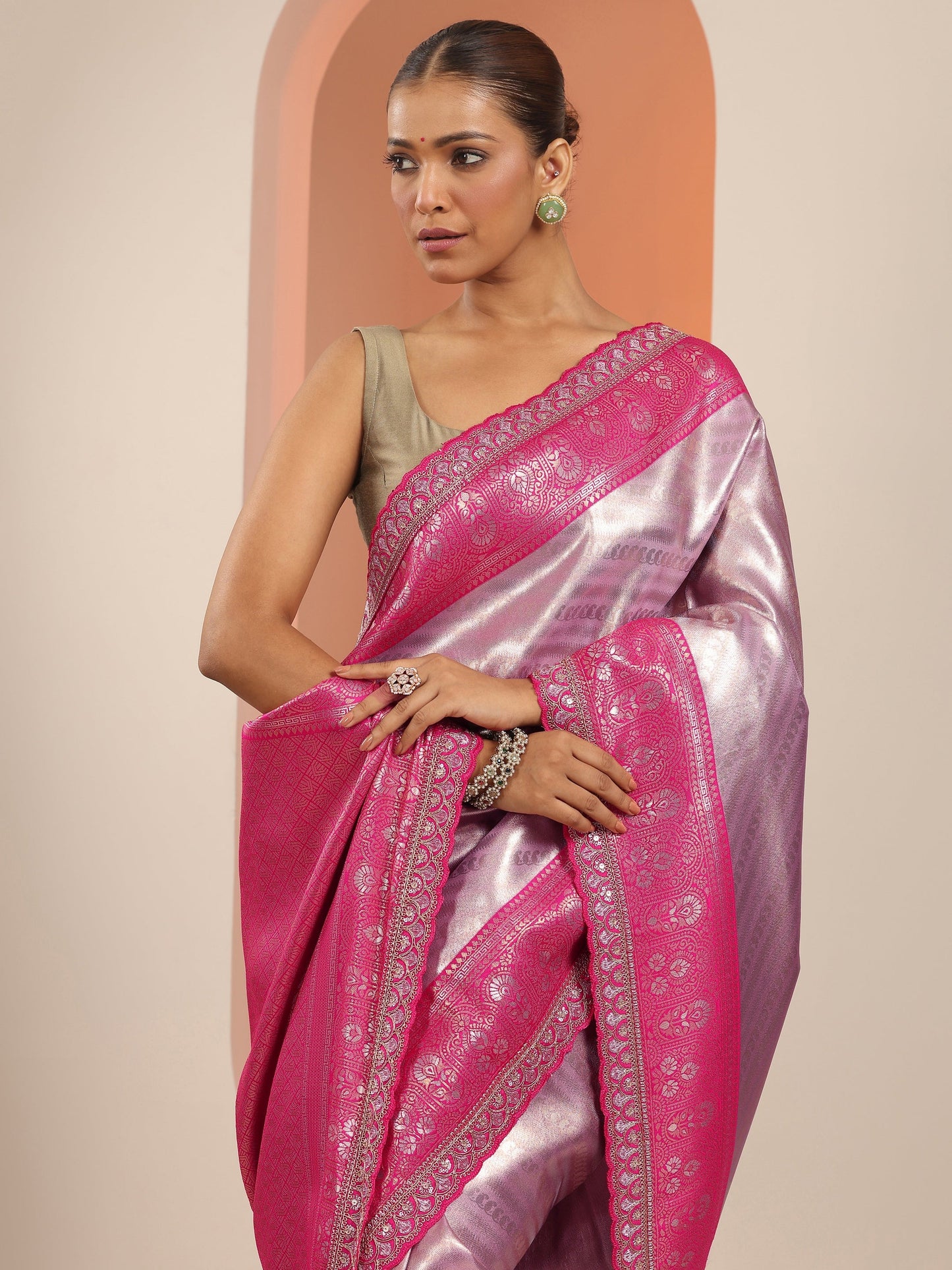 Lavender  Silk Blend Saree With Unstitched Blouse Piece