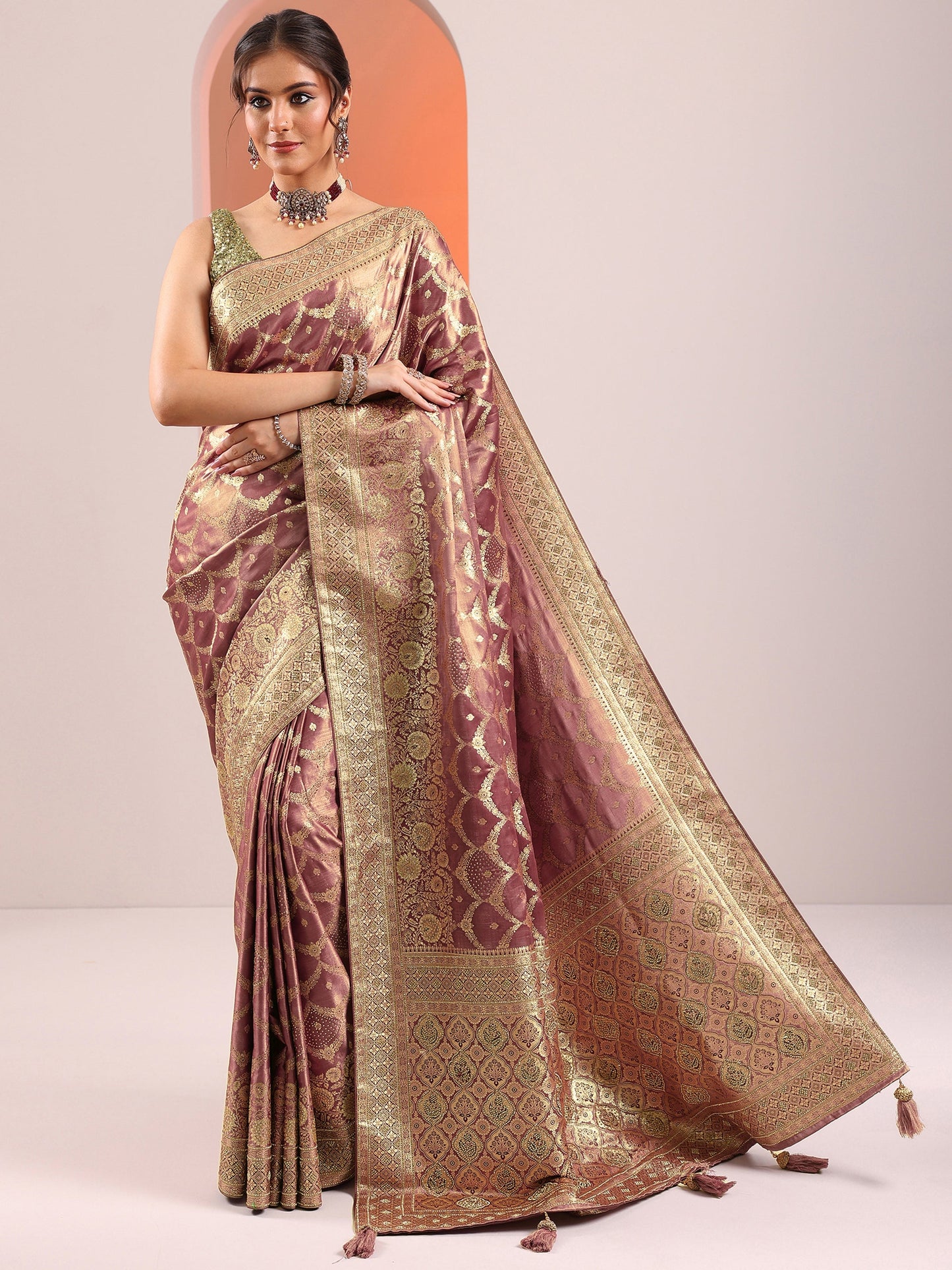 Mauve Woven Design Silk Blend Saree With Unstitched Blouse Piece