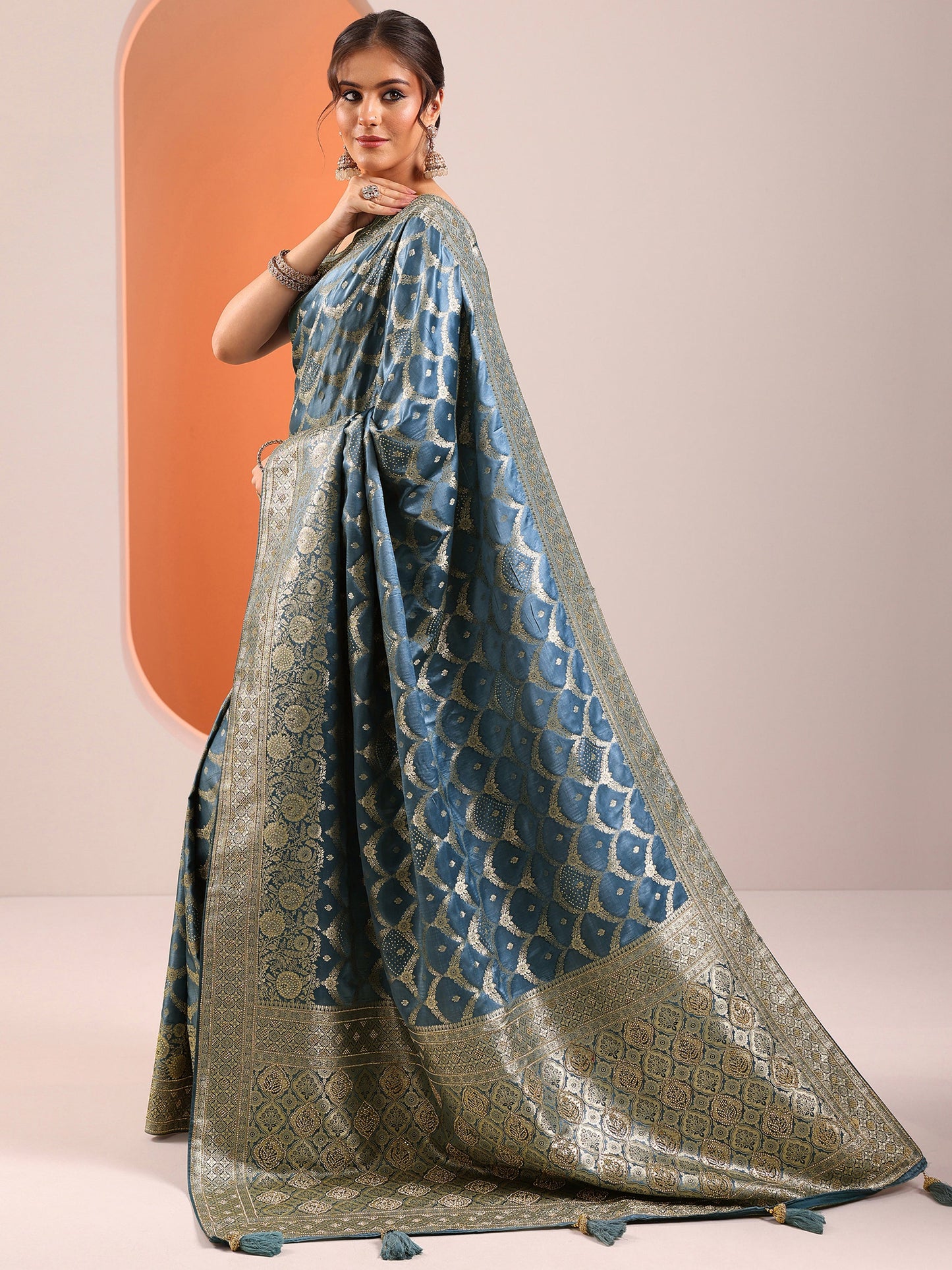 Blue Woven Design Banarasi Silk Blend Saree With Unstitched Blouse Piece