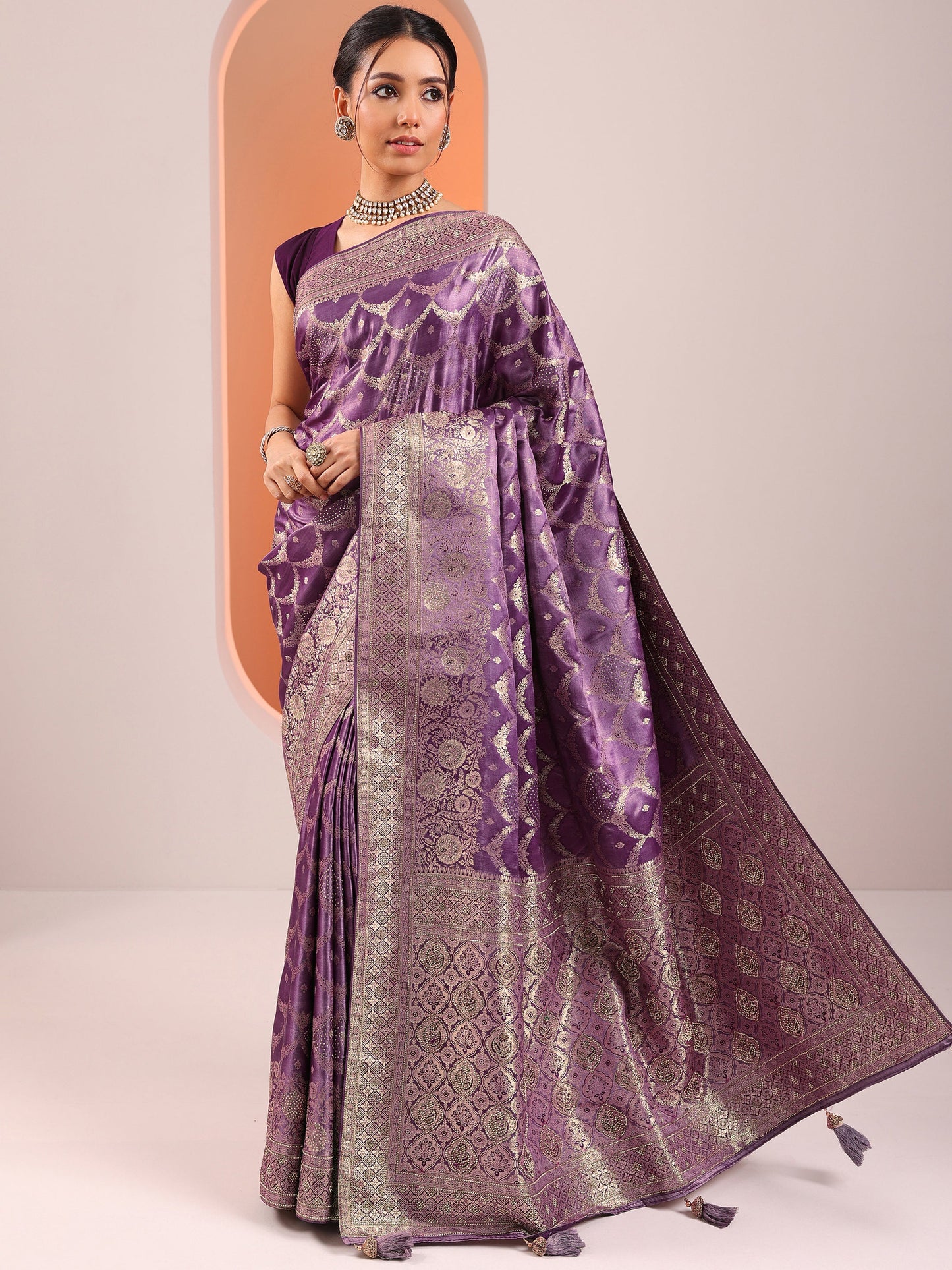 Purple Woven Design Silk Blend Saree With Unstitched Blouse Piece
