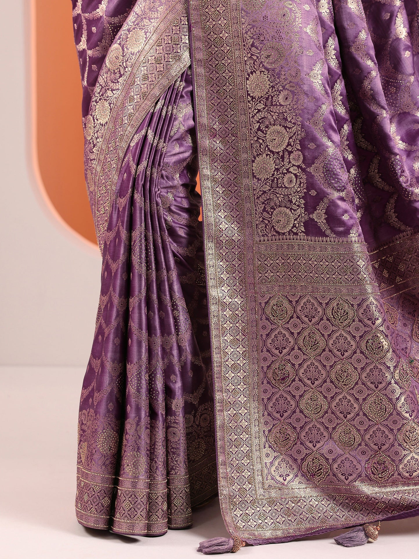 Purple Woven Design Silk Blend Saree With Unstitched Blouse Piece