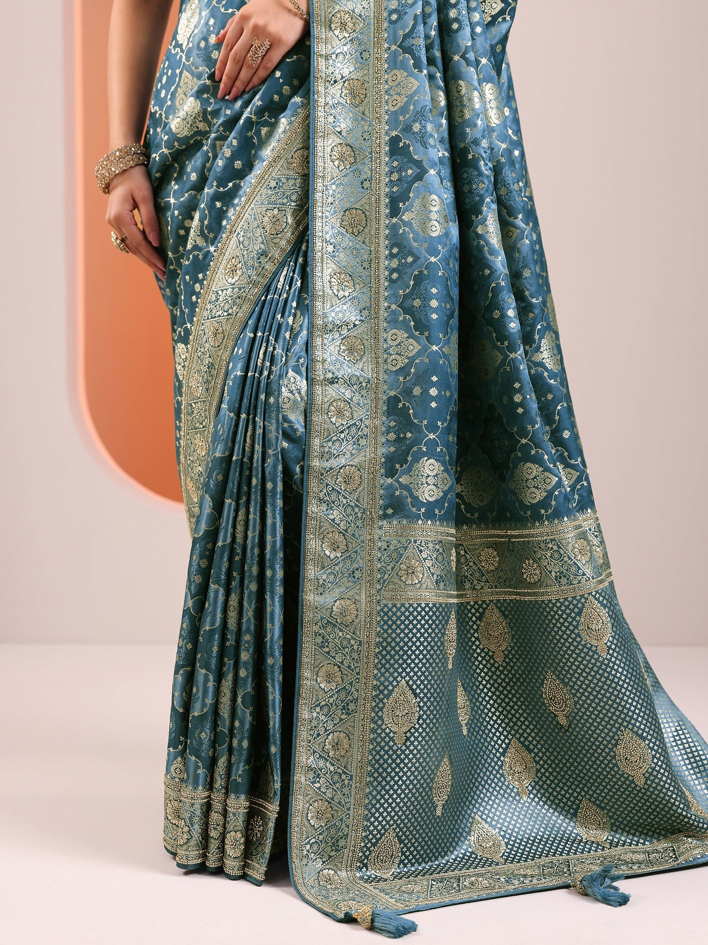 Blue Woven Design Silk Blend Saree With Unstitched Blouse Piece