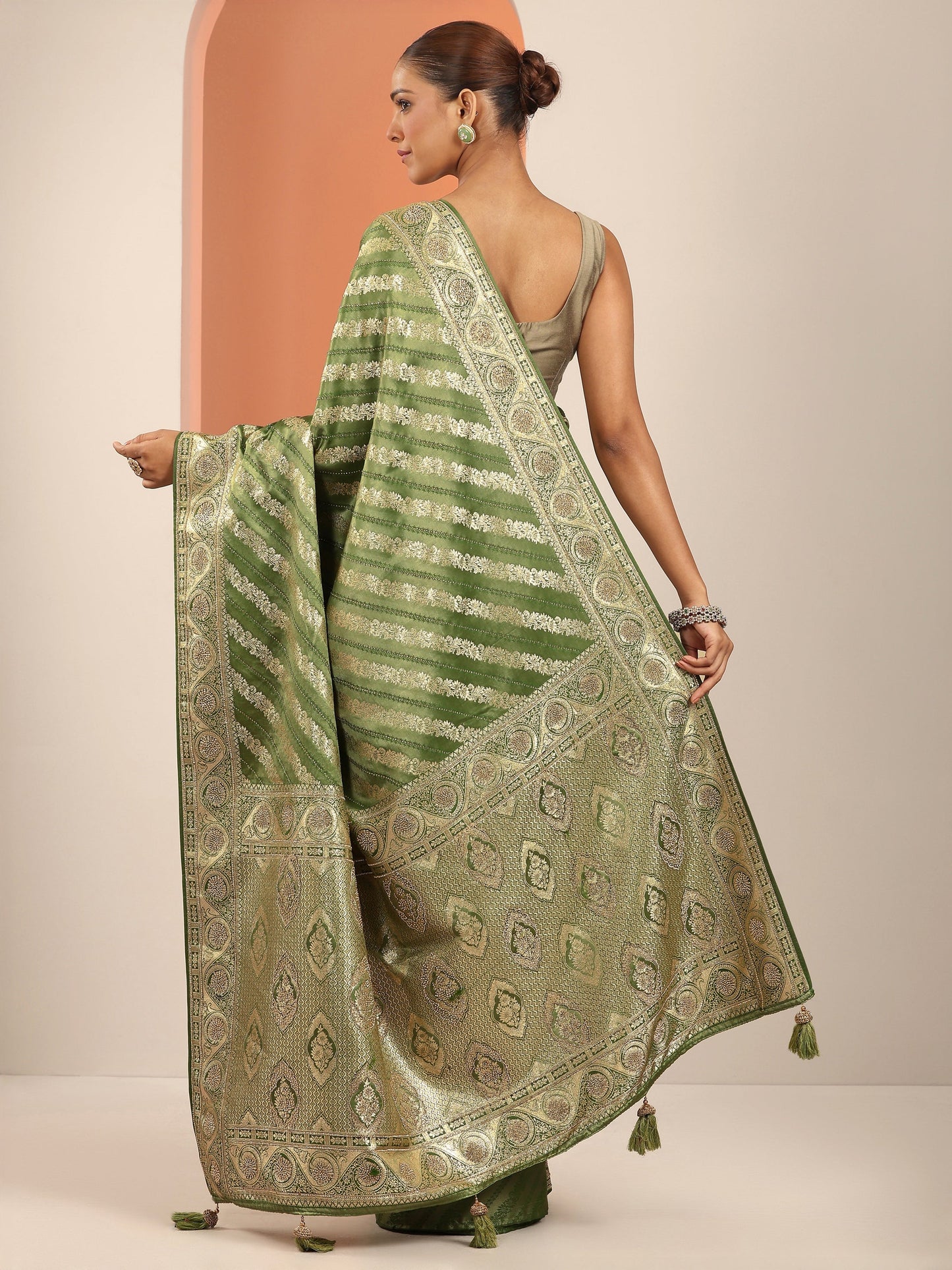 Olive Woven Design Banarasi Silk Blend Saree With Unstitched Blouse Piece
