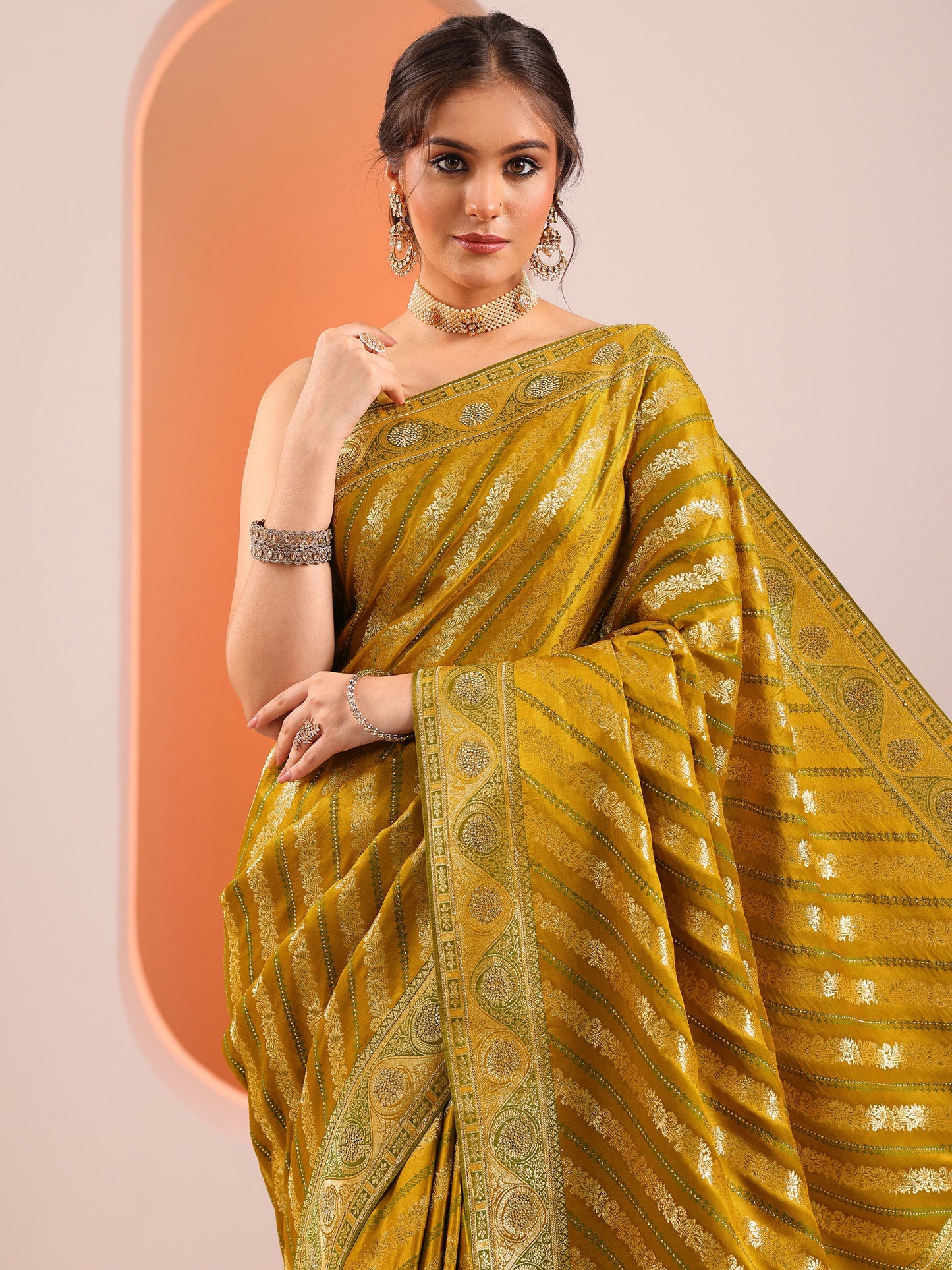 Mustard Woven Design Silk Blend Saree With Unstitched Blouse Piece