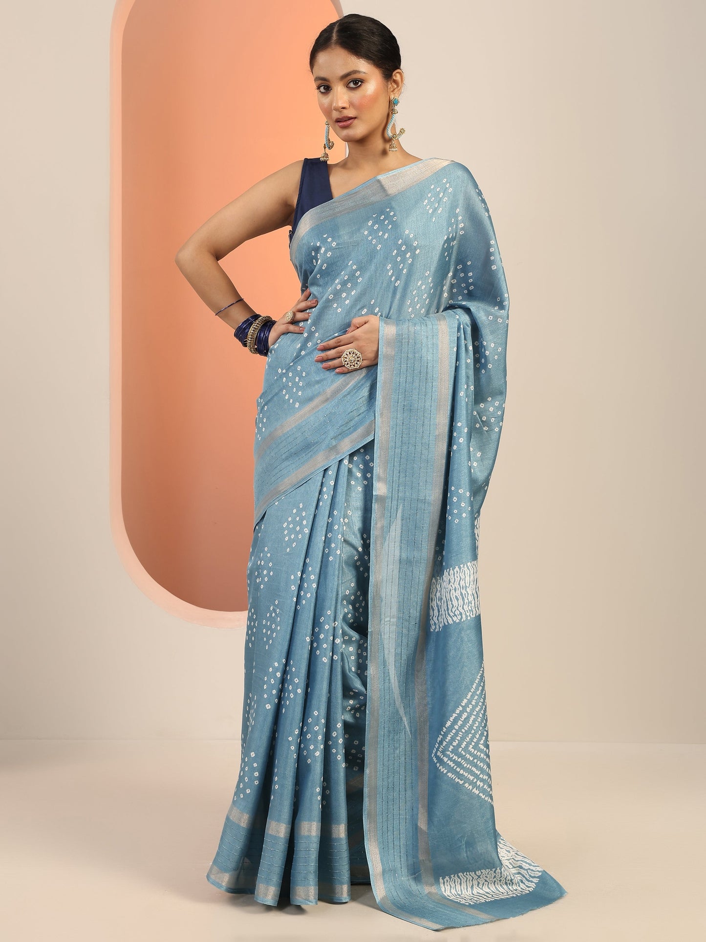 Blue Printed Silk Blend Saree With Unstitched Blouse Piece