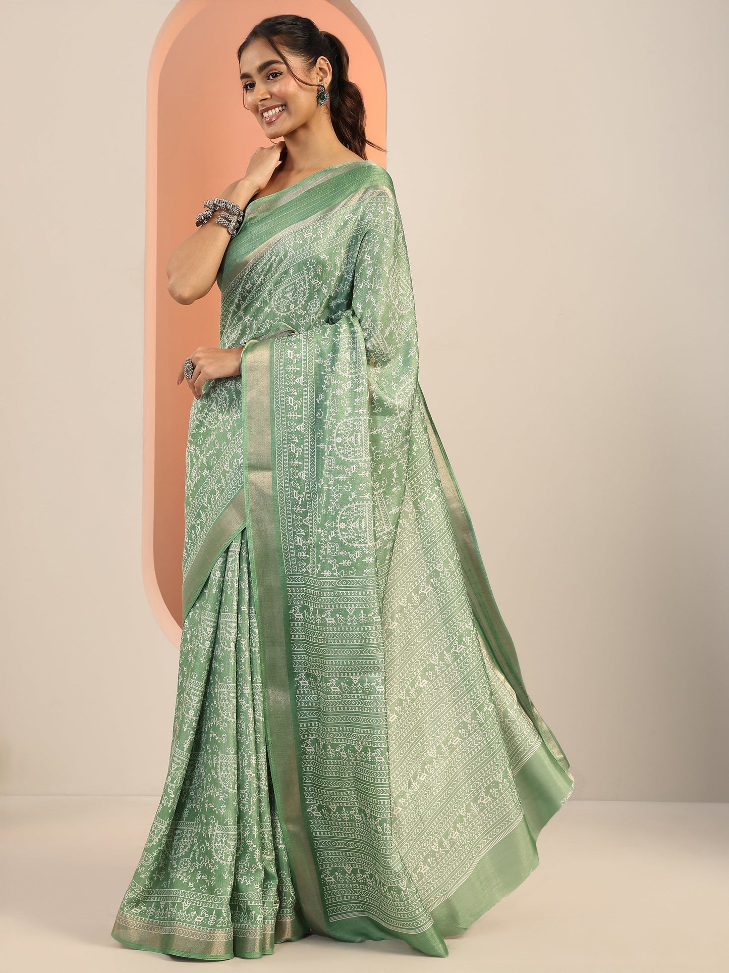 Green Printed Silk Blend Saree With Unstitched Blouse Piece