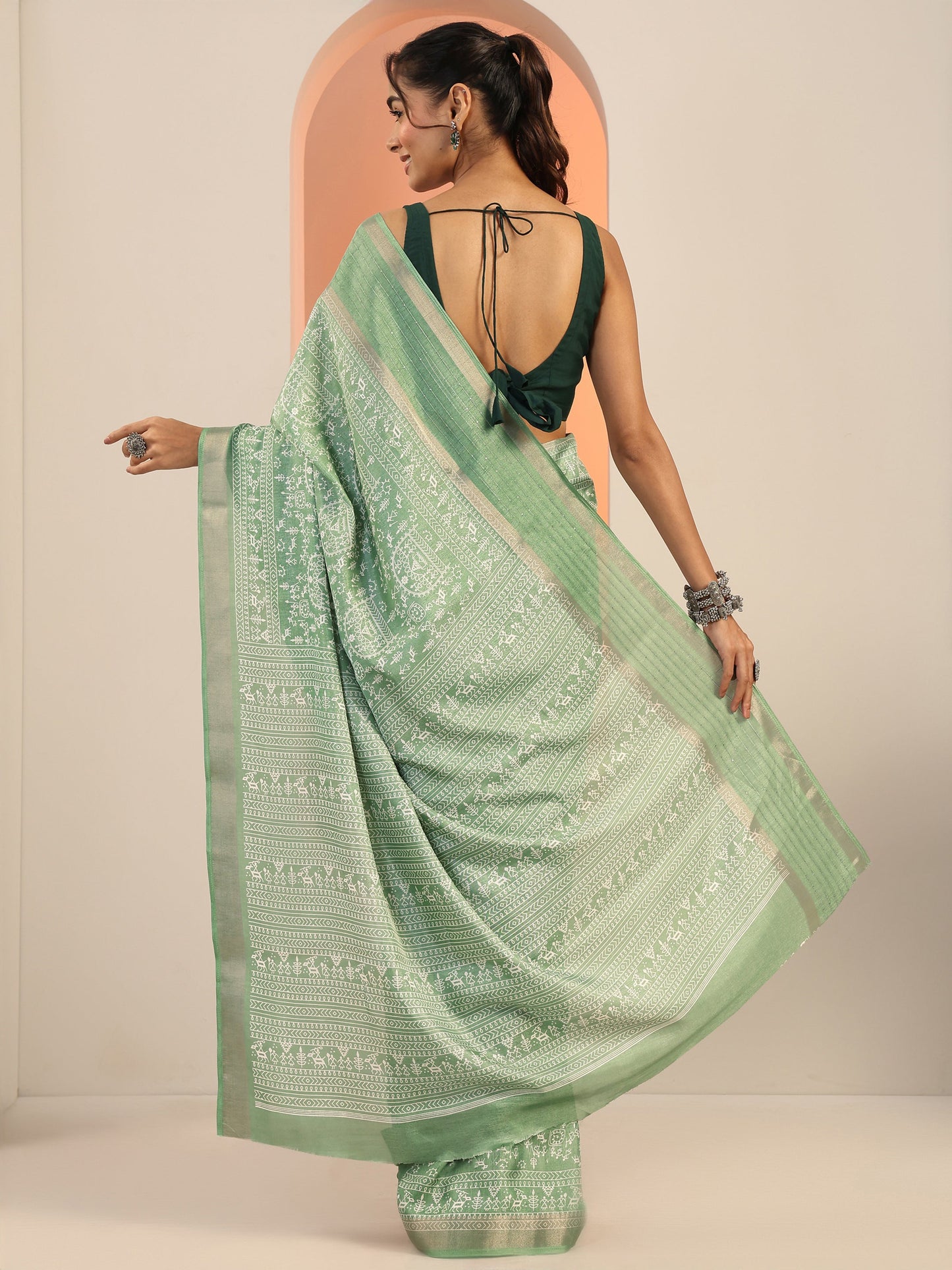 Green Printed Silk Blend Saree With Unstitched Blouse Piece