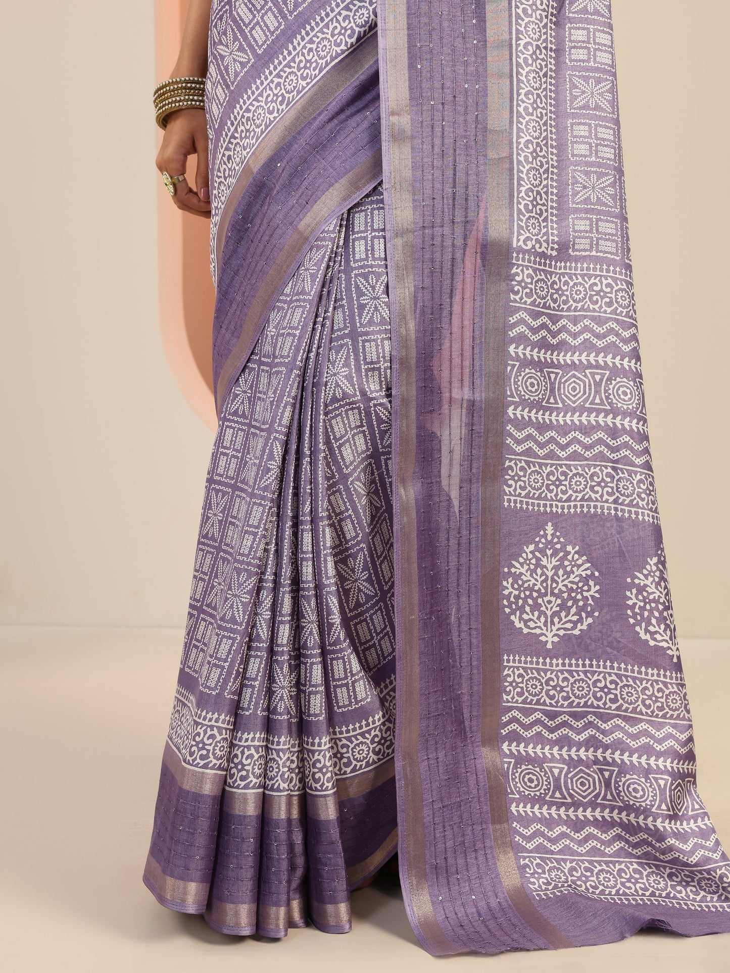 Lavender Printed Silk Blend Saree With Unstitched Blouse Piece