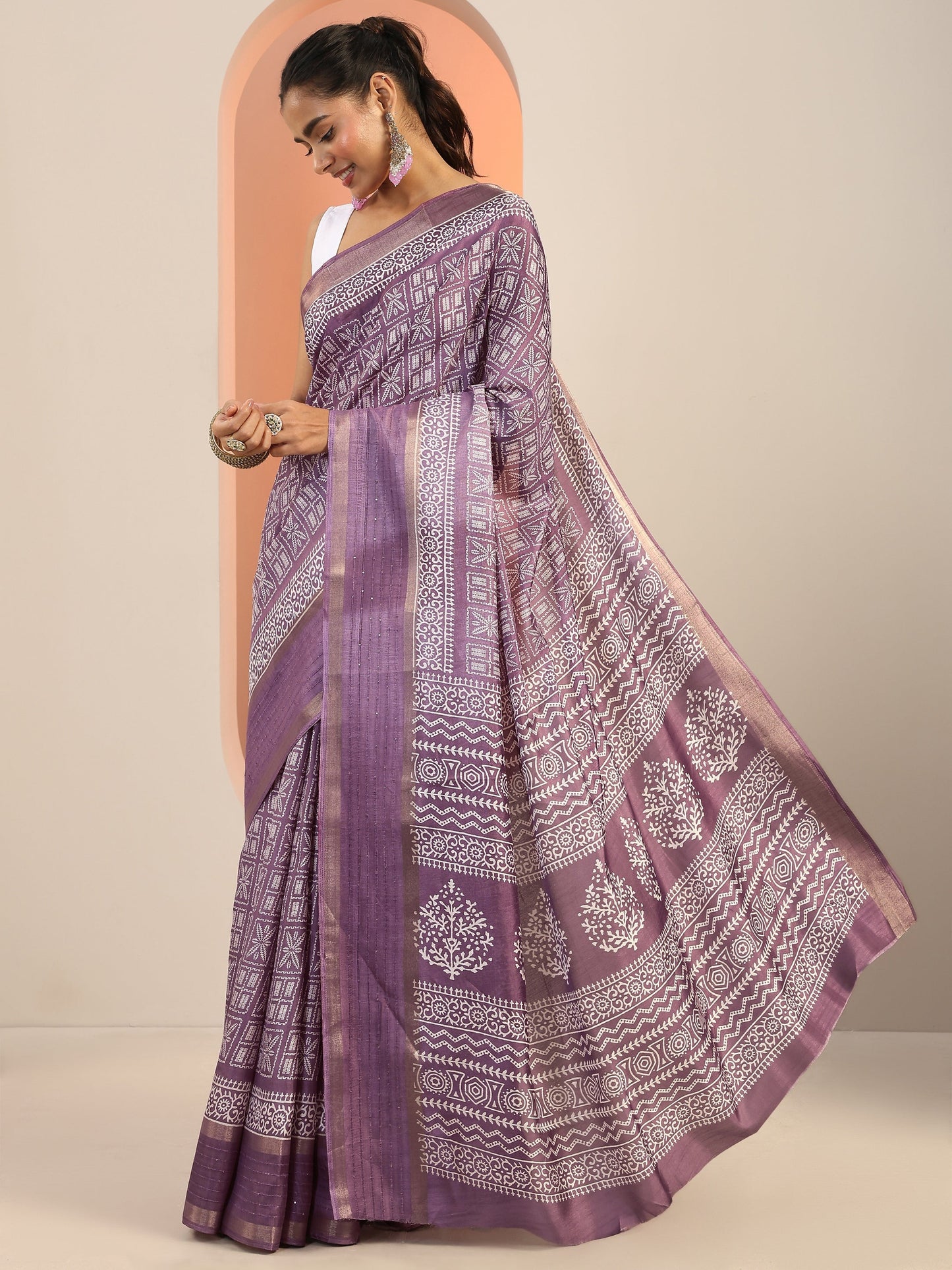Mauve Printed Silk Blend Saree With Unstitched Blouse Piece
