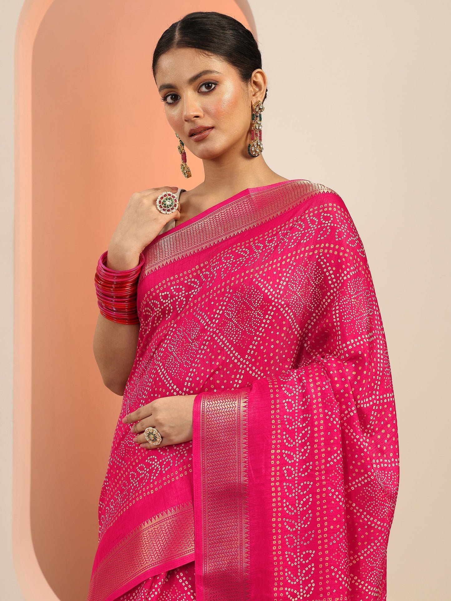 Pink Printed Silk Blend Saree With Unstitched Blouse Piece