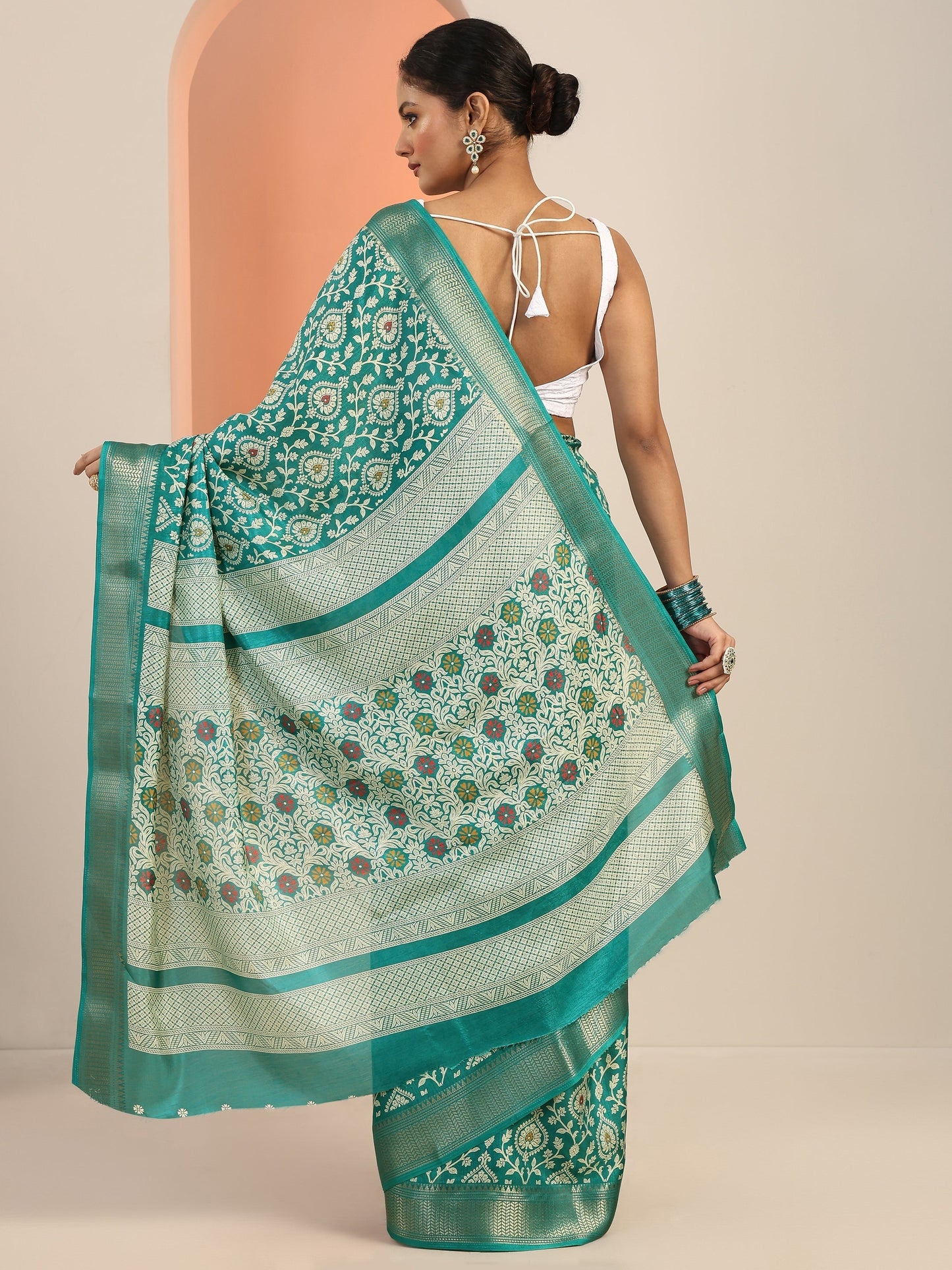 Teal Printed Silk Blend Saree With Unstitched Blouse Piece