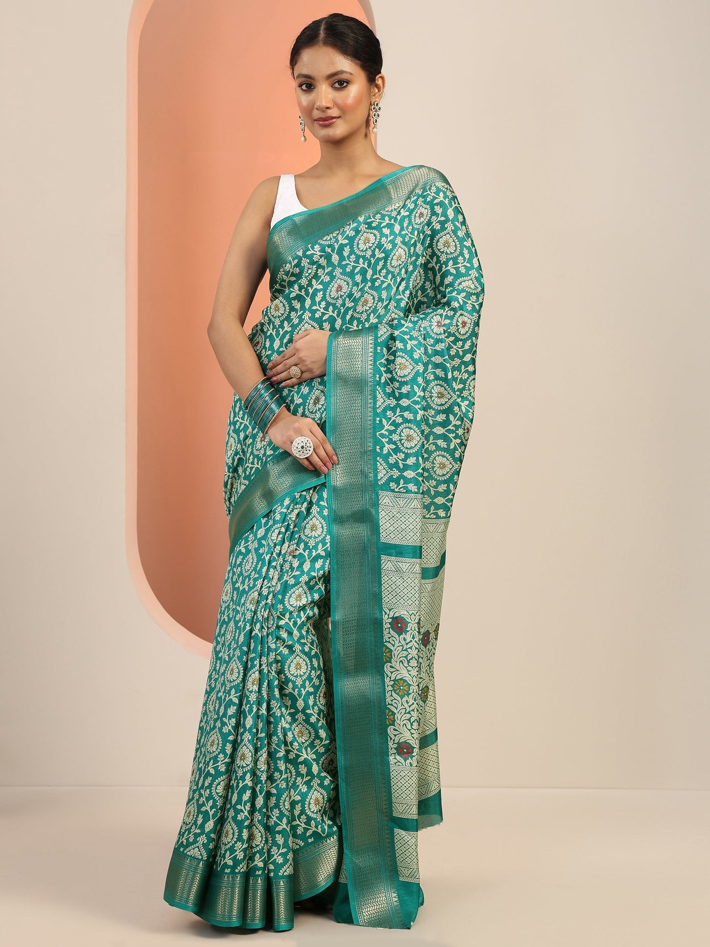 Teal Printed Silk Blend Saree With Unstitched Blouse Piece